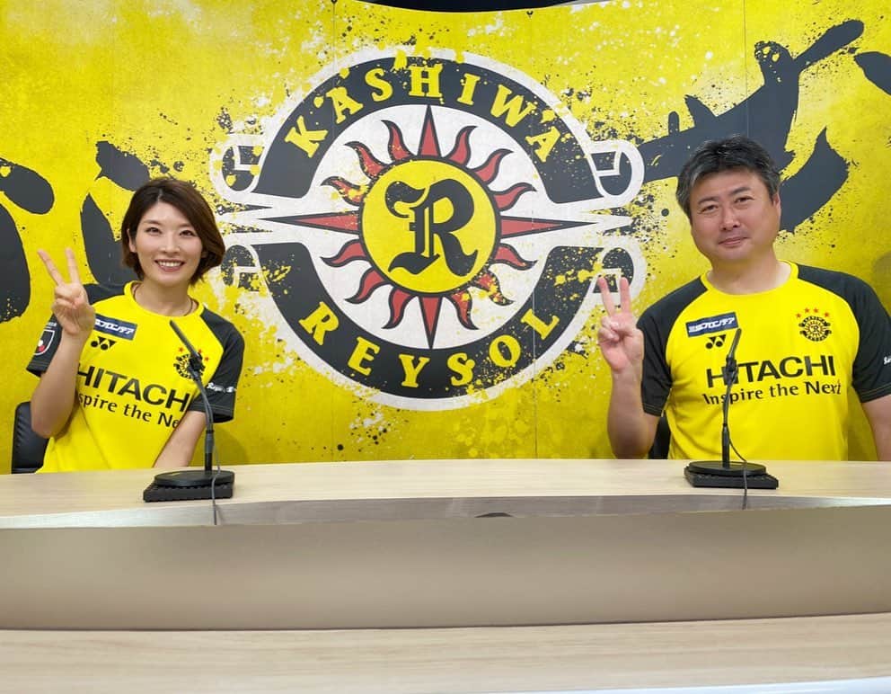 西谷綾子のインスタグラム：「✴︎ 本日6/28(日)よる8:30〜 柏レイソル応援番組📣⚽️ 「ライジングレイソル」🥰 ・ from日立台一丁目蹴球団は 戸嶋祥郎選手です🌻😊 ・ ネルシーニョ監督インタビューや新体制発表会未公開映像、 新加入選手インタビューシーンをお送りします☺️💛 ・ 観てねーー🤗🌈 ・ #柏レイソル #サッカー #j1 #soccer #reysol #jleague  #japan #kashiwa #kashiwareysol #football #vitoria #champion」
