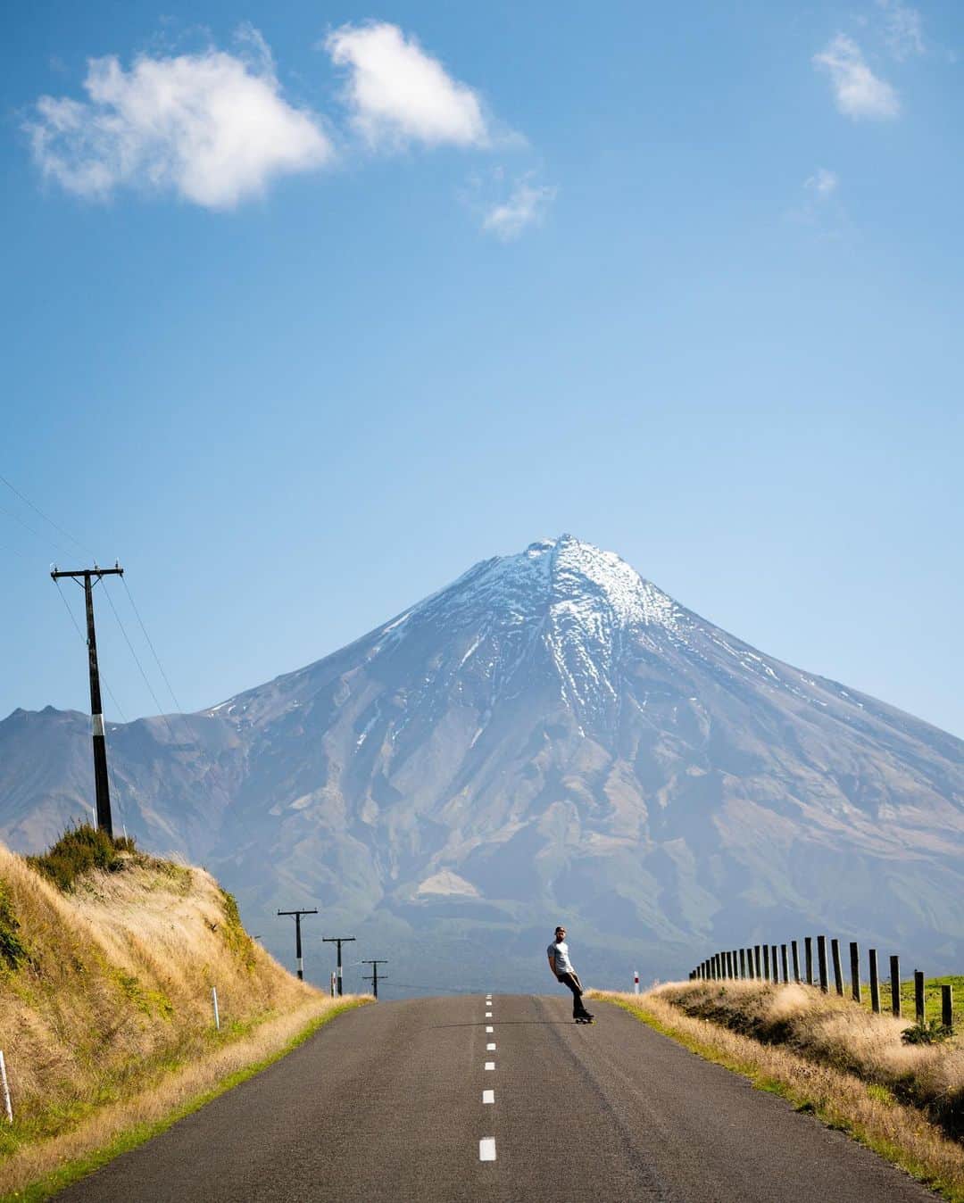 Travis Burkeさんのインスタグラム写真 - (Travis BurkeInstagram)「In our typical fashion, we were en route to a National Park when we spotted this perfect hill to cruise down! ⠀ This was our first adventure out of lockdown over 8 weeks ago! New Zealand feels completely back to normal now and this volcano view is starting to feel like home. We finally bought another return ticket to the US but continue to question whether it’s a smart decision to head back to California. Either way, we’ve totally fallen in love with Aotearoa. ⠀ We’ll be leaving our @Sector9 boards here, at a youth home our friends have been working to open. The center will create a safe place for young people to live, build life skills, garden, and also have the option to learn how to surf and skate! ⠀ #newzealand #aotearoa #payitforward #COVIDville #herewecome」6月28日 9時22分 - travisburkephotography