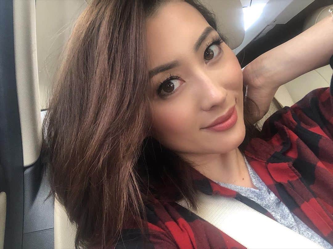 MayaTのインスタグラム：「New hair, so refreshing🌻」