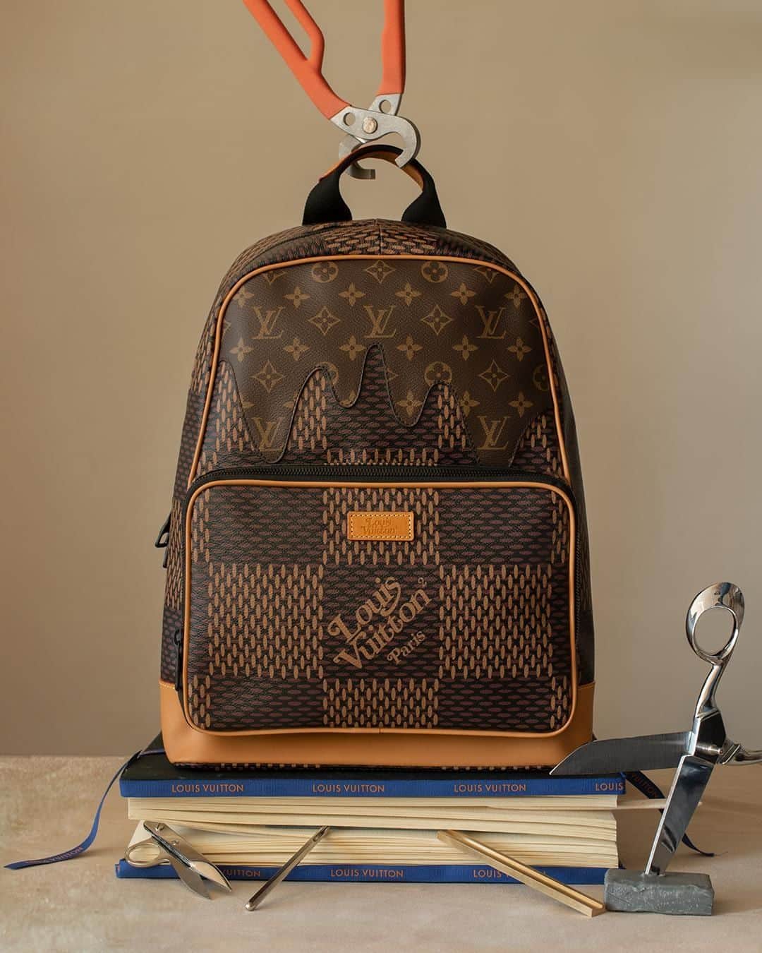 のインスタグラム：「Familiar forms, new variations. @NIGO brought his trademark design approach to his #LouisVuitton collaboration with #VirgilAbloh. Explore the full LV² Collection via link in bio.」