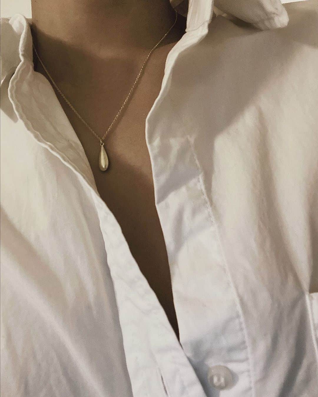 Icumi Oohamaさんのインスタグラム写真 - (Icumi OohamaInstagram)「necklace : @tres__collection . シンプルだけど美しいネックレス」6月28日 10時48分 - icumi___