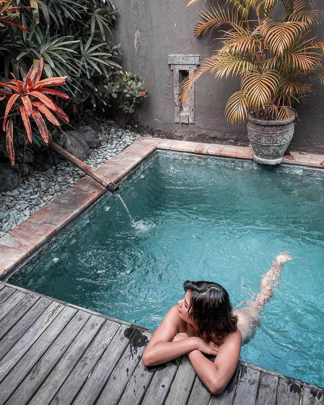 VIENNAさんのインスタグラム写真 - (VIENNAInstagram)「I can say this is the best place to stay and relax in Bali if you love to be relax without a lot of people because you can have everything in your villa😭 thank you so much for having me there @jamahalbaliresort、 バリでゆっくり過ごしたい人本当にここ一回いってみてほしい！まじで住みたくなる笑 ・ ・ ・ #jamahal#jamahalprivateresort#jamahalbaliresort#bali#baliindonesia#indonesia#follow#followforfollowback#follow4followback」6月28日 11時19分 - viennadoll_official