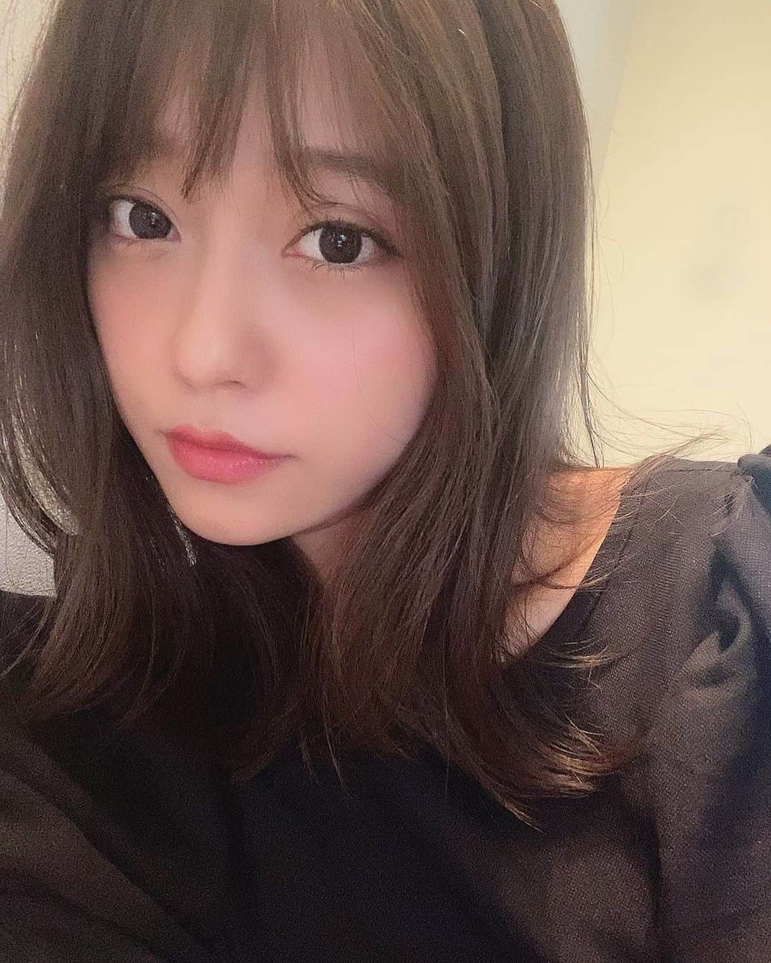 堤ゆきみのインスタグラム：「ORCHESTRAにて小幡さん @orchestra_obatashigeo にカットカラーしていただきました✨暗めのカラーに、ヘアは少しレイヤーを入れてもらったよー！ いつもありがとうございます❤︎」