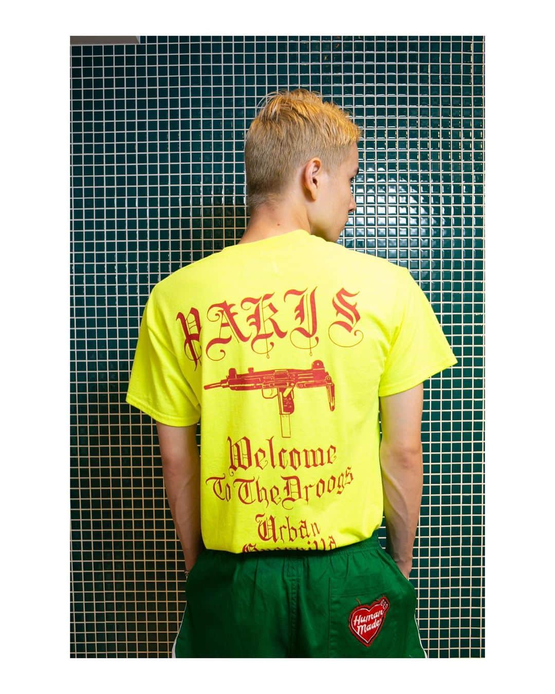 丸山敬太さんのインスタグラム写真 - (丸山敬太Instagram)「﻿ 【 TEE FOR YOU 】﻿ ﻿ フランス版90sハードコアスケートのポケットTシャツ。﻿ フラッシュな蛍光イエローにハードなグラフィックの組み合わせがBlack Weirdosらしい一枚。﻿ HUMAN MADE®のボトムはバックに遊び心あるハートのロゴマークのショーツでポップなアスレジャースタイルに。﻿ ﻿ @black_weirdos﻿ ✔︎ PARIS PicketTee ﻿ (ligthgreen)﻿ ¥8,000+tax﻿ ﻿ @humanmade ﻿ ✔︎TRAINING SHORTS﻿ (green)﻿ ¥15,800+tax﻿ ﻿ ﻿ ーKEITA MARUYAMA WEB STOREー﻿ 🛒https://store-keitamaruyama.com/pc/﻿ ➡︎ @keitamaruyama_official ﻿ ﻿ ー丸山邸ー﻿ ■ 営業日﻿ 木曜日、金曜日、土曜日﻿ ■営業時間﻿ 12:00〜18:00﻿ 東京都港区南青山4-25-10 1F﻿ TEL ：03-3406-1935 ﻿ ﻿ #keitamaruyama #ケイタマルヤマ﻿ #Tシャツ #Tee #スタイリング #styling﻿ #PARISPicketTee #TRAININGSHORTS ﻿ #summer #coordinate ﻿」6月28日 12時05分 - keitamaruyama_official