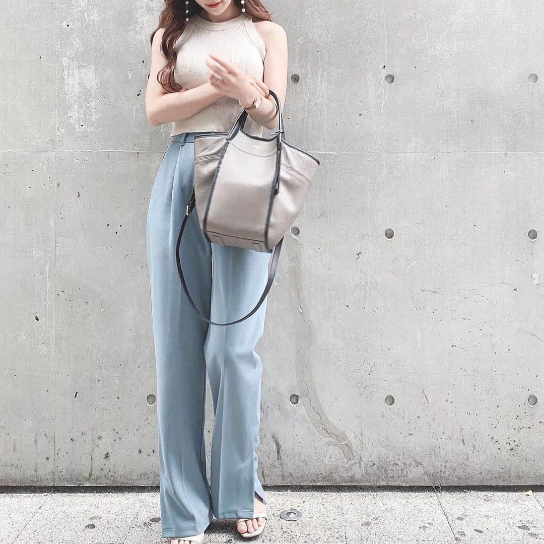 きりんさんのインスタグラム写真 - (きりんInstagram)「* * tops ▷ #gu pants ▷ #archives shoes ▷ #mosselnewyork bag ▷ #freshy * * *  #coordinate #コーデ #ワイドパンツ #ノースリーブ #ヘアアレンジ #ロングヘア #ロングヘアアレンジ  #前髪アレンジ #ヘアアレンジ  #ナチュラル #ナチュラルコーデ #ナチュラルライフ  #サロンモデル #サロモ #関西サロモ #作品撮り #撮影 #スタジオ撮影 #サロン撮影 #スタイル撮影 #写真部 #お洒落さんと繋がりたい #メイク好きさんと繋がりたい #撮影依頼募集中 #撮影依頼募集」6月28日 13時38分 - kirin_sh0229