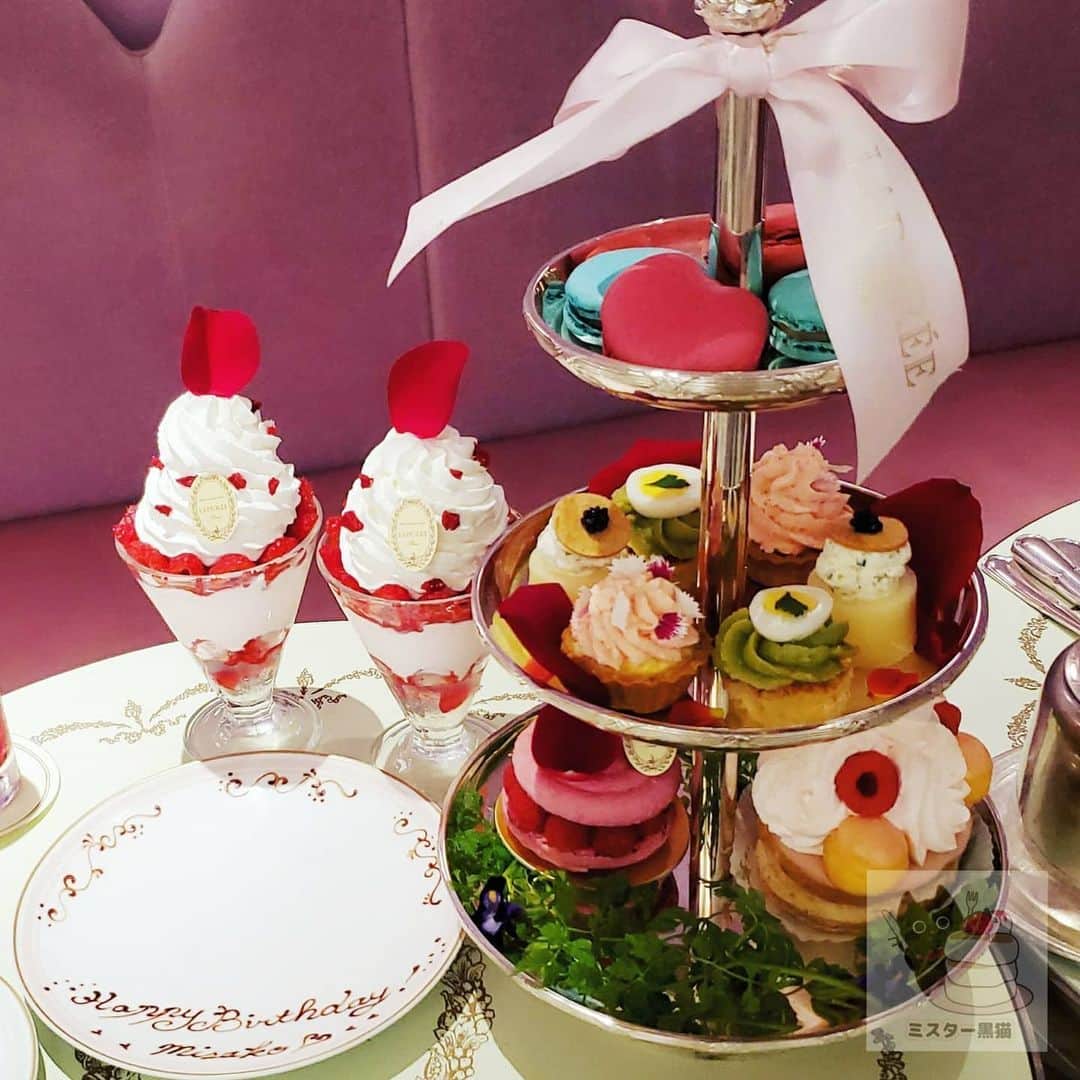 ミスター黒猫（黒猫仙人）のグルメインスタ