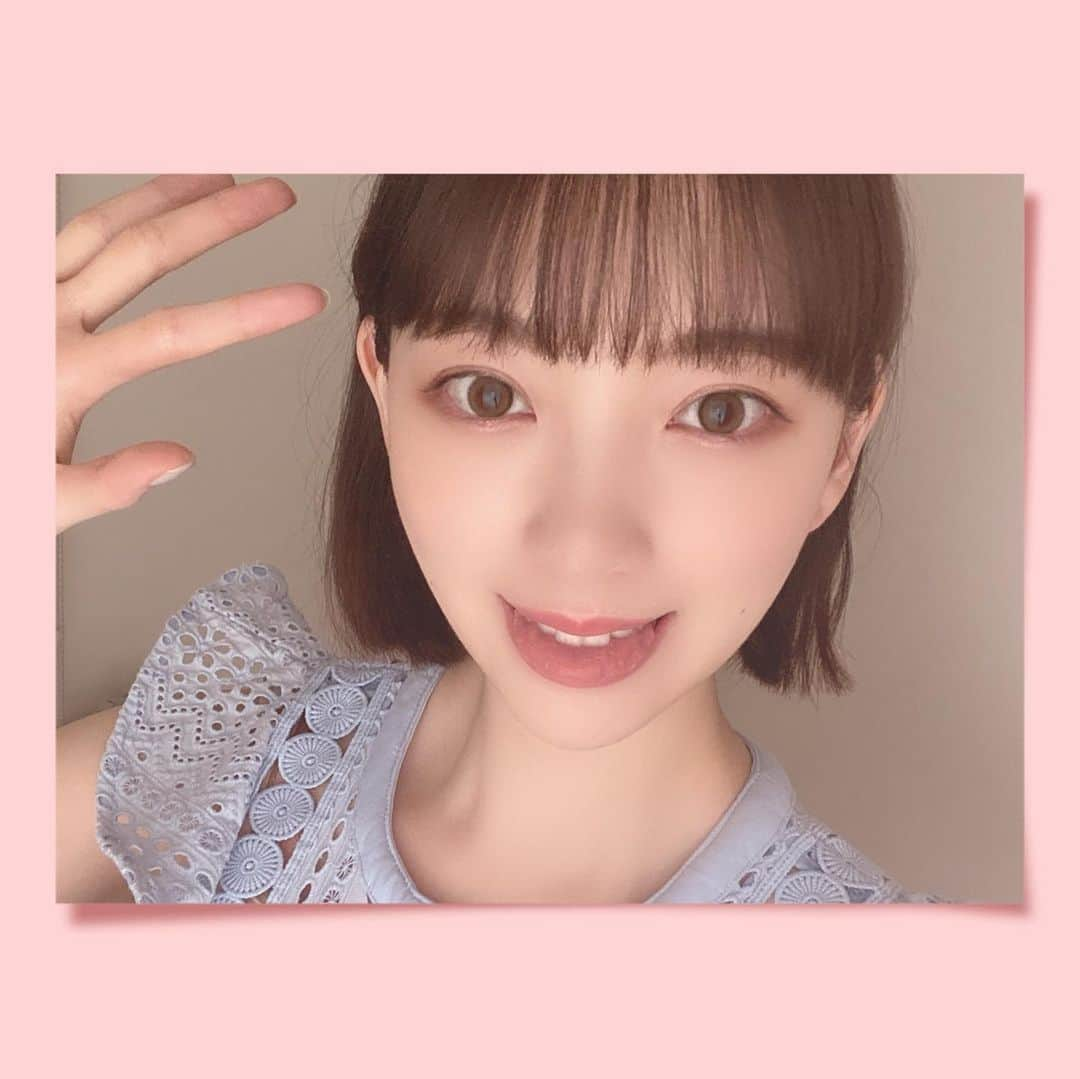 堀未央奈さんのインスタグラム写真 - (堀未央奈Instagram)「✊🏻✌🏻🖐🏻 ぐーちょきぱー！ （╹◡╹）ﾆｺ  #写真集の感想見てます #ありがとうございます #いつかの待ち合わせ場所 #乃木坂46 #堀未央奈」6月4日 22時33分 - horimiona_official