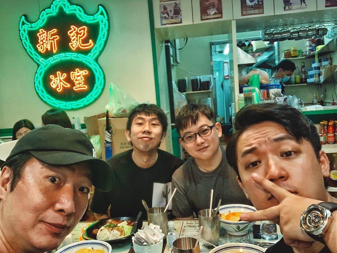 FATKINGのインスタグラム：「™️ Long time no see 👊🏻 #FAM」