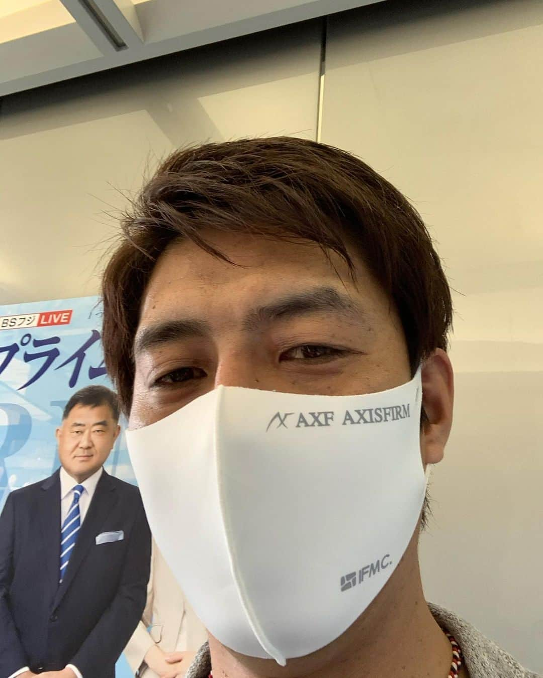 山本隆弘さんのインスタグラム写真 - (山本隆弘Instagram)「今日はこのマスクで😷 着け心地が最高👍 これからはマスクもファッションになって行くね！ @axf.axisfirm  #アクセフ」6月4日 15時50分 - yamamototakahiro5