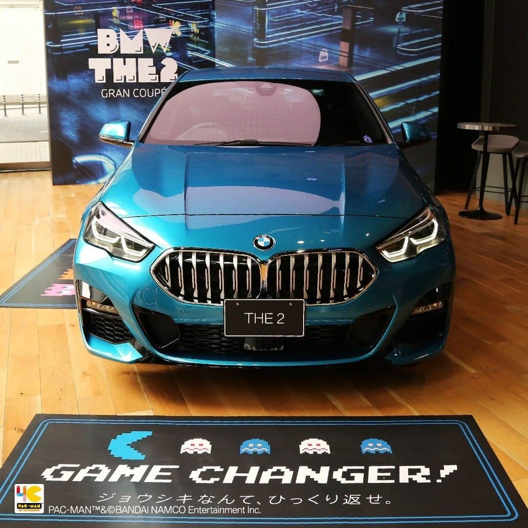 BMW Japanさんのインスタグラム写真 - (BMW JapanInstagram)「デビューしたばかりのBMW 2シリーズ グラン クーペが、クールなパックマンの世界観とともにBMW GROUP TERRACEに登場。 . パックマンの化身として、さまざまな固定観念を痛快に打ち壊していくBMW 2シリーズ グラン クーペのSPECIAL MOVIEのほか、懐かしのパックマン・アーケードゲームもお愉しみいただけます! . 今こそ「これまでのジョウシキ」を、みんなで華麗にひっくり返していきませんか。 . BMWは、お客様、ならびに従業員の健康と安全を配慮し、新型コロナウイルスの感染拡大を防ぐための対策を講じ、皆様のお越しを心よりお待ちしております。 . . #THE2 #BMW #BMWJapan #駆けぬける歓び」6月4日 17時00分 - bmwjapan