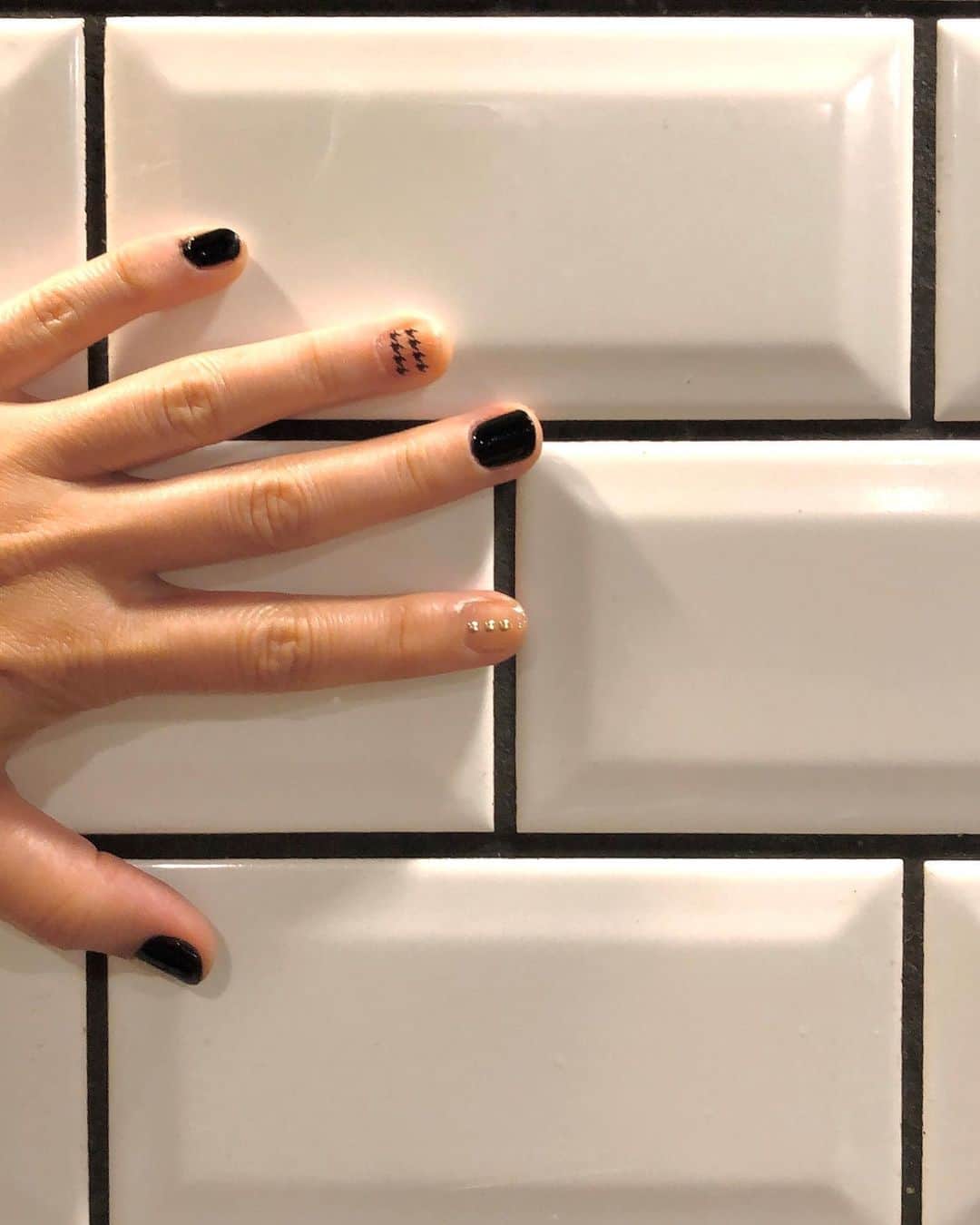 若森さちこさんのインスタグラム写真 - (若森さちこInstagram)「New nails #nails #blackandclear #selfnails #セルフネイル」6月4日 22時54分 - pistachico