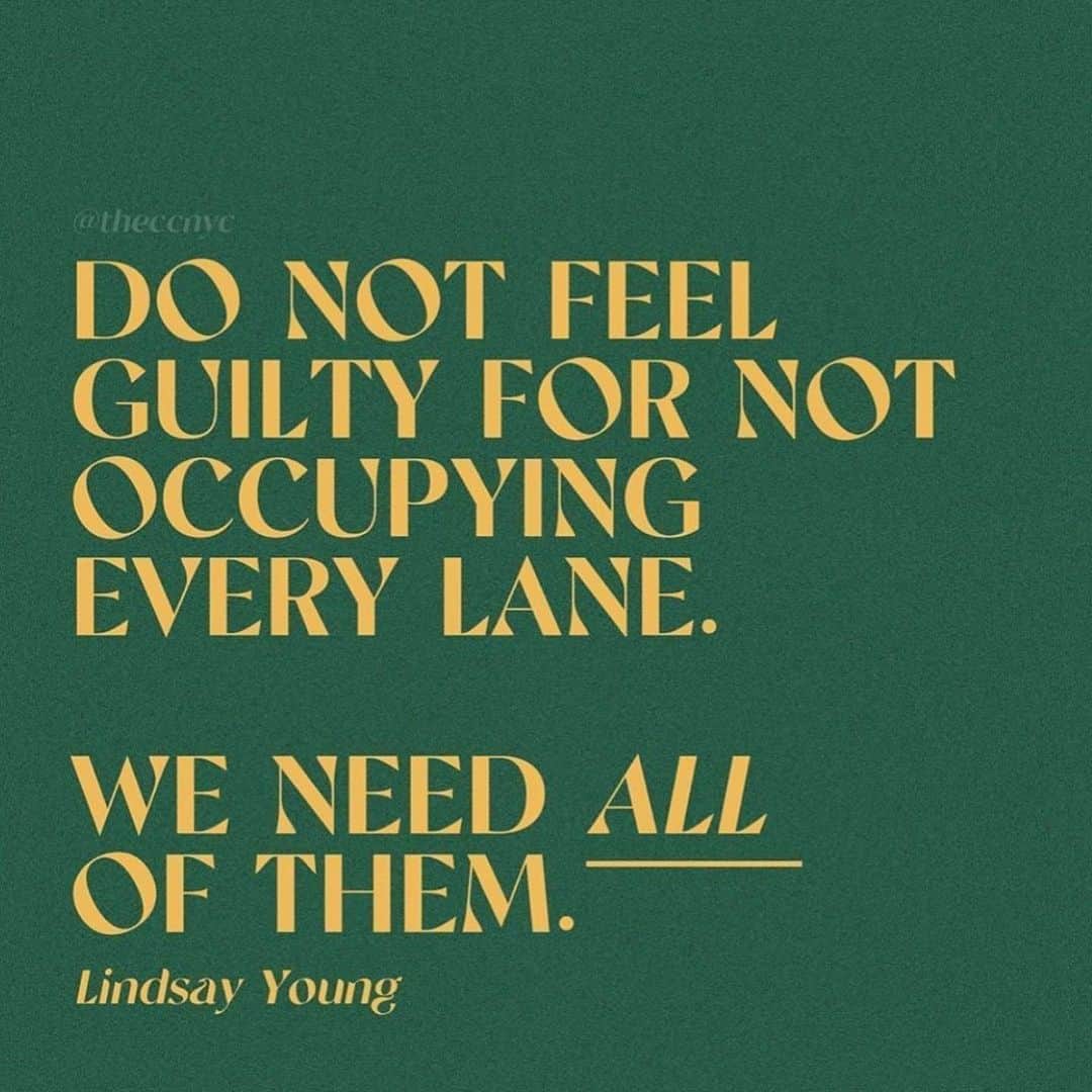 KATのインスタグラム：「I am a pretty positive person but the last week has taken me to a level of sadness, grief and despair that I haven’t experienced in quite some time. ⁣ ⁣ I feel completely broken as I grieve for George Floyd, Breonna Taylor, Ahmaud Arbery and the thousands who have been murdered because of their skin color and the millions who have felt oppressed or less than because of systematic racism. I think a lot of us non-black people have been processing all of this and trying to figure out where we stand and how we support #blacklivesmatter ⁣ ⁣ @rockcampla and @provvidenzac shared this incredible resource to maybe help us figure out where we can help. ⁣ ⁣ Not all of us can go to protest and for those who have health conditions and don’t feel safe should absolutely stay and home. There are so many beautiful ways to support our incredible black brothers and sisters both publicly and privately. It’s going to be a marathon, not a sprint and so I feel it’s important to take time to dig deep in to ourselves and in to the community. ⁣ ⁣ No need to judge others for what they post or don’t post but we do need to look in to our own heart because there is no neutral stance to take on this. ⁣ ⁣ Everyone has their lane, let’s make space for everyone. #justiceforbreonnataylor #endpolicebrutality #endracism #justiceforgeorgefloyd #justiceforahmaud」