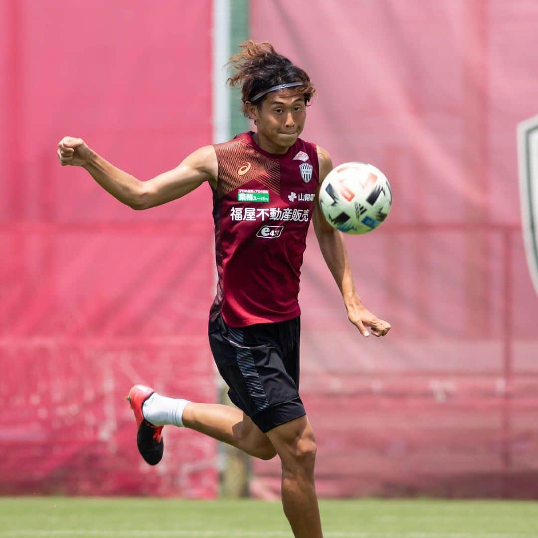 ヴィッセル神戸さんのインスタグラム写真 - (ヴィッセル神戸Instagram)「常に全力で！💯 Always give it everything! 💯 .  #vissel #visselkobe #ヴィッセル #ヴィッセル神戸 #Kobe #神戸 #WeAreKobe #KobeForeverForward #一致団結 #JLeague #Jリーグ」6月4日 17時56分 - visselkobe