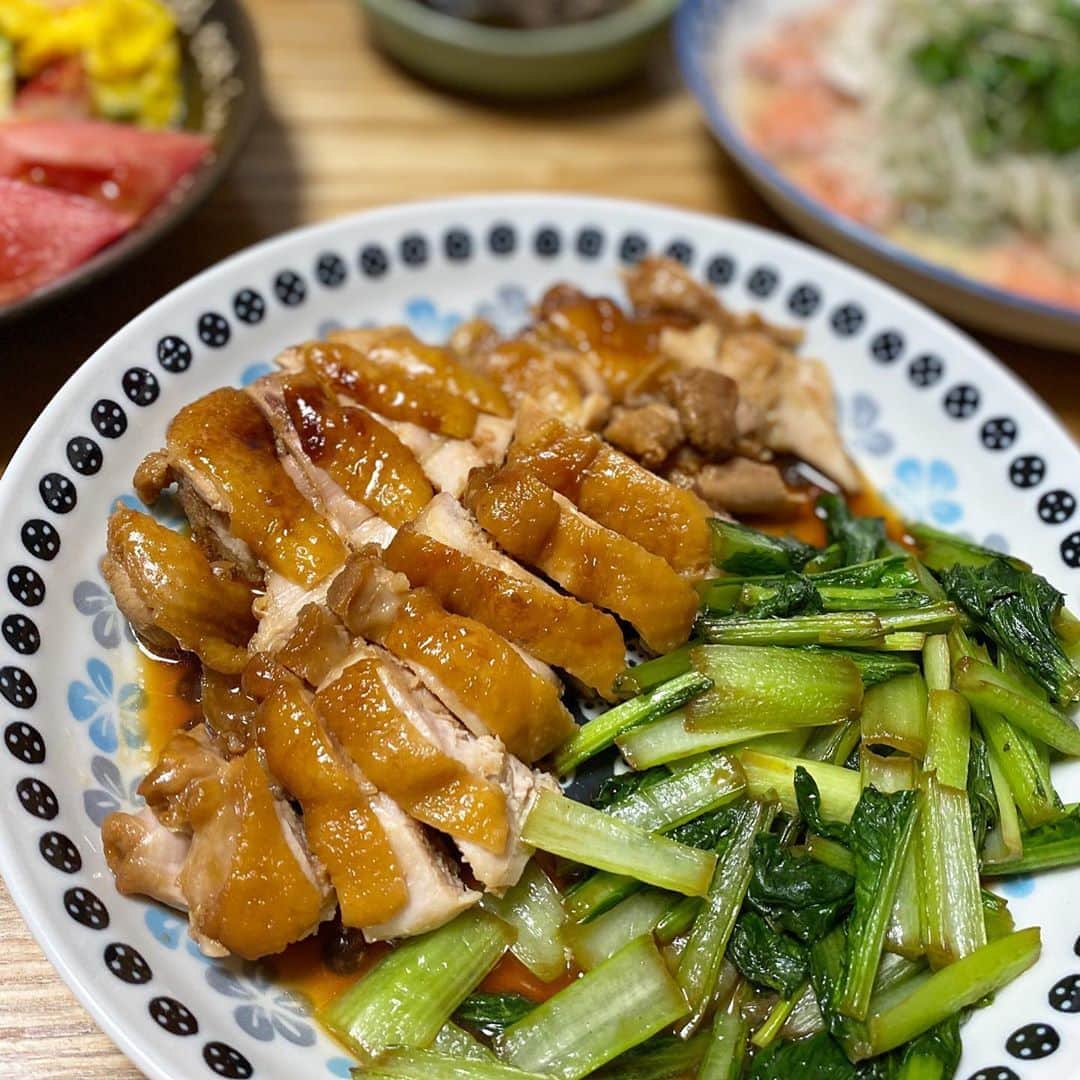 佐野優子のインスタグラム：「. 暑い日はさっぱり系で👩‍🍳 . お酢と醤油と砂糖で煮るだけ簡単🙌🏻 . #おうちごはん  #さっぱり煮 #とりもも肉」