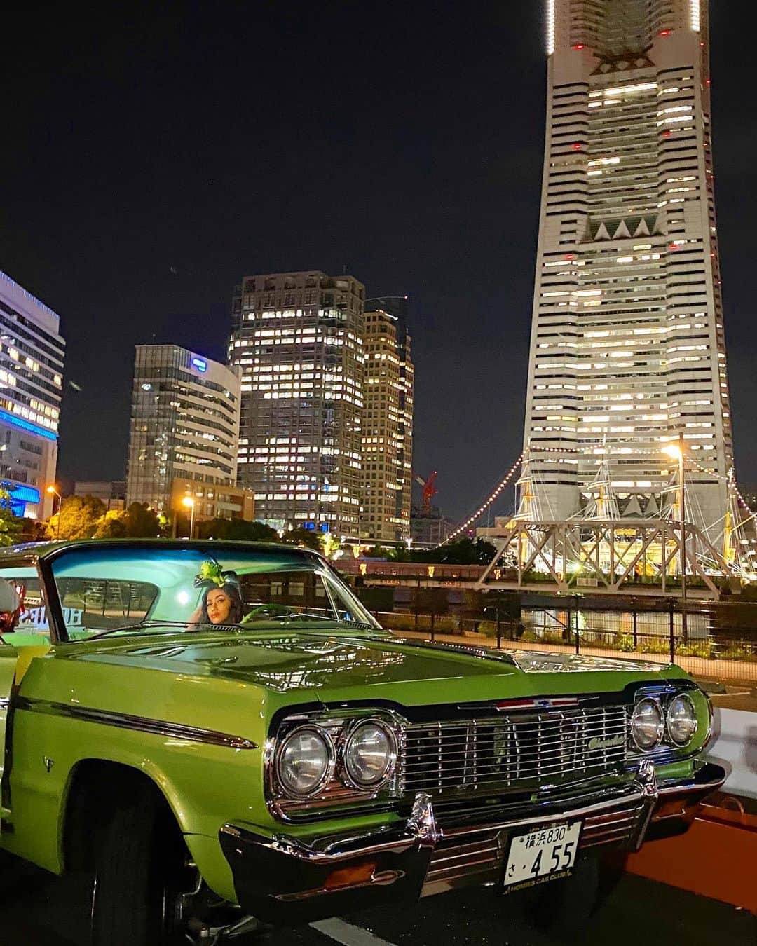 Kayzabroのインスタグラム：「今日はロクヨンの日ってことで先週の某撮影 with my ‘64🔥 #impala #1964 #wwgreeen #june4th #myride」