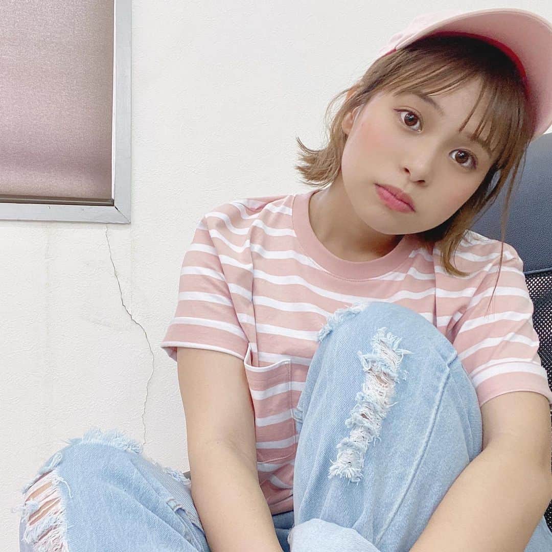のインスタグラム：「. ピンクコーデ☺︎ . この前の動画の GUのメンズボーダーコーデ♡ . このピンク可愛すぎやろおおおおお . #pink #ボーダー #可愛い #gu  #code #fashion #cap #コーデ #153cm #ジーユー #メンズコーデ」