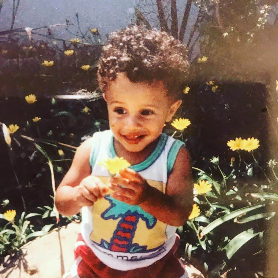 Monty Jacksonのインスタグラム：「PART 3/3 I grew up in Orange County where I was most definitely a minority and for those of you that don’t fully understand the word, MI-NOR-I-TY: the smaller number or part. That is who I have been my whole life, the smaller number or part of the world. No one likes to be smaller or less than. I don’t want to feel different or that I don’t belong. I shouldn’t have to feel different because of the color of my skin. It is time for equality. I am 30 years old and I am only still learning how to navigate through this crazy thing called life. I have had my ups and my downs as I am sure most of you have. Life is hard enough without this added weight on our shoulders. I understand what it means when a black man says that he has endured cruelty and oppression or when a black man says he feels “different.” IT IS NOT OK. America, DO BETTER! We shouldn’t have to protest and march to be treated like human beings. After all, it is just the PIGMENT of our skin, my skin. There is only one race, and that is the human race. I want to thank all of my beautiful black brothers and sisters that have given me the courage to stand with them. To everyone who has used their voice for good. Everyone that continues to raise awareness and bring about change, I thank you.」