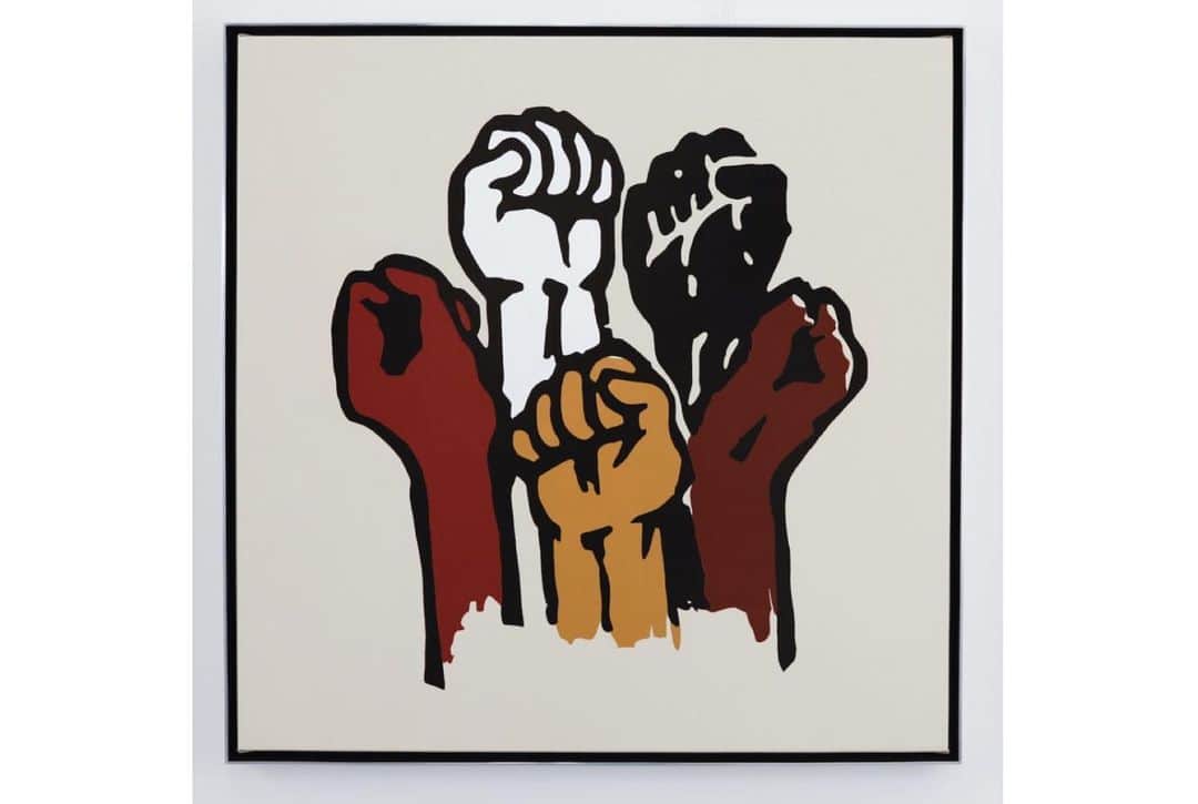 マイラ・ダルブサイオさんのインスタグラム写真 - (マイラ・ダルブサイオInstagram)「Hank Willis Thomas (@hankwillisthomas), “Raise Up,” 2014 / “Black Power (from the Branded Series),” 2006 / “I Am A Man,” 2009 / “We The People,” 2015 / “Pledge,” 2018 / “Make America Great Again,” 2016 / “Bread and Roses,” 2012 / “Strike,” 2018 / “Stay Black And Live (silver and black),” 2019 / “All Power To The People,” 2015 #blacklivesmatter」6月4日 23時25分 - myladalbesio