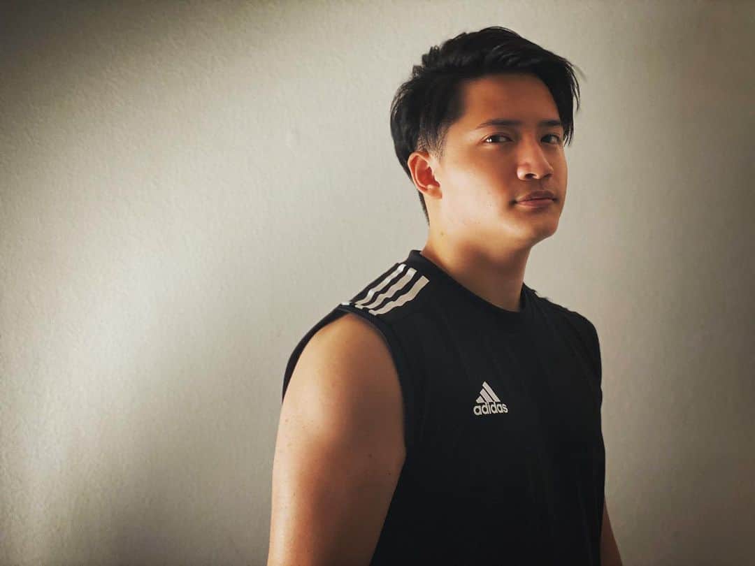 のインスタグラム：「やっぱり短髪の方が ハマる気がする。 . . . #training #fitness #diet #筋トレ #トレーニング」