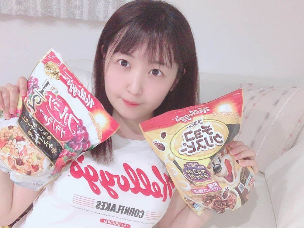 惣田紗莉渚さんのインスタグラム写真 - (惣田紗莉渚Instagram)「コンフレークと違うか〜 #kelloggs  #cereal #granola #cornflakes  #ケロッグ #フルーツグラノーラ  #グラノーラ #チョコクリスピー」6月5日 0時30分 - sarisari0118