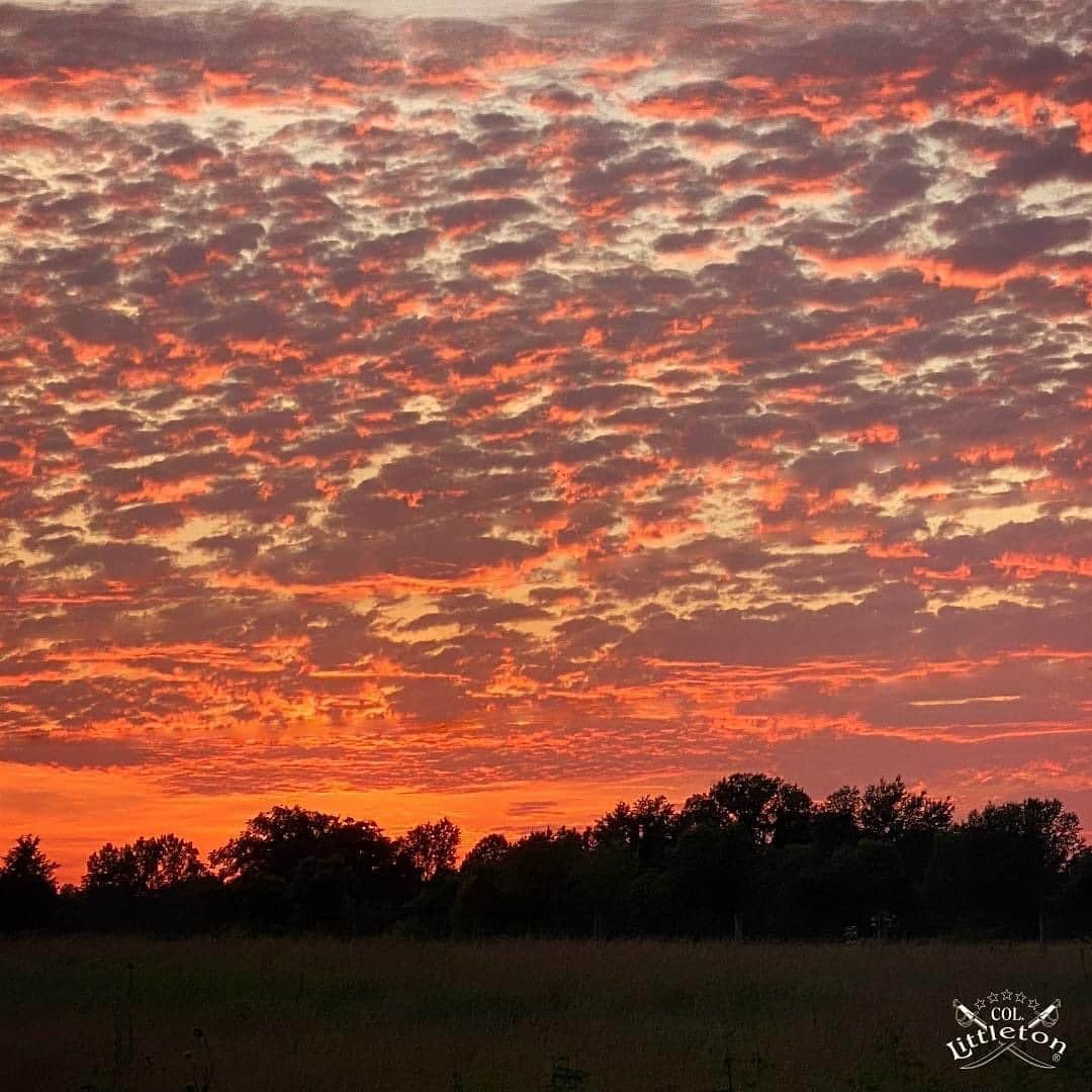 カーネルリトルトンさんのインスタグラム写真 - (カーネルリトルトンInstagram)「“Don’t forget, beautiful sunsets need cloudy skies.” – Paulo Coehlo  #ThoughtfulThursday #ThursdayThoughts #StayFocused #GodSpeed #Leather #Leathergoods #Handmade #Handcrafted #MyColStyle #ColLittleton #ColonelLittleton #NoFilter #nofilterneeded #Tennessee #MadeInUSA」6月5日 0時46分 - colonellittleton