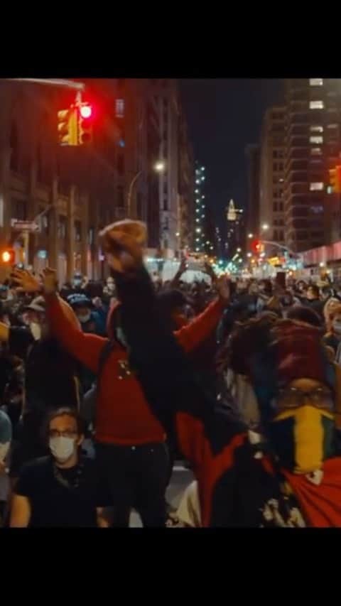 Shepard Faireyのインスタグラム：「"I woke up on Saturday morning in complete distress, outraged by the murder of George Floyd. At the same time, I was paralyzed, terrified to protest because of coronavirus. After hearing the words of Killer Mike @killermike and Cornel West @brothercornelwest, I realized that it was my duty to use my craft to help people cope with, process, and channel the emotional fire brought on by this injustice. We have to use this energy productively. We cannot use this energy to burn our house down. The following film chronicles my neighborhood’s overwhelming response to the death of George Floyd. #blacklivesmatter #wearegeorgefloyd" - @julianmarshall  Julian Marshall interned with me 10 years ago while attending RISD. He’s been documenting protests and made a compelling video of the current #BlackLivesMatter protests. The intensity conveyed by the footage, and the wise commentary from Killer Mike @killermike and Cornel West @brothercornelwest about a path forward are juxtaposed, leaving you feeling the gravity of this powerful moment, and how critical the push for justice is. - Shepard  Visit the obeygiant.com (link in bio) for more information.」