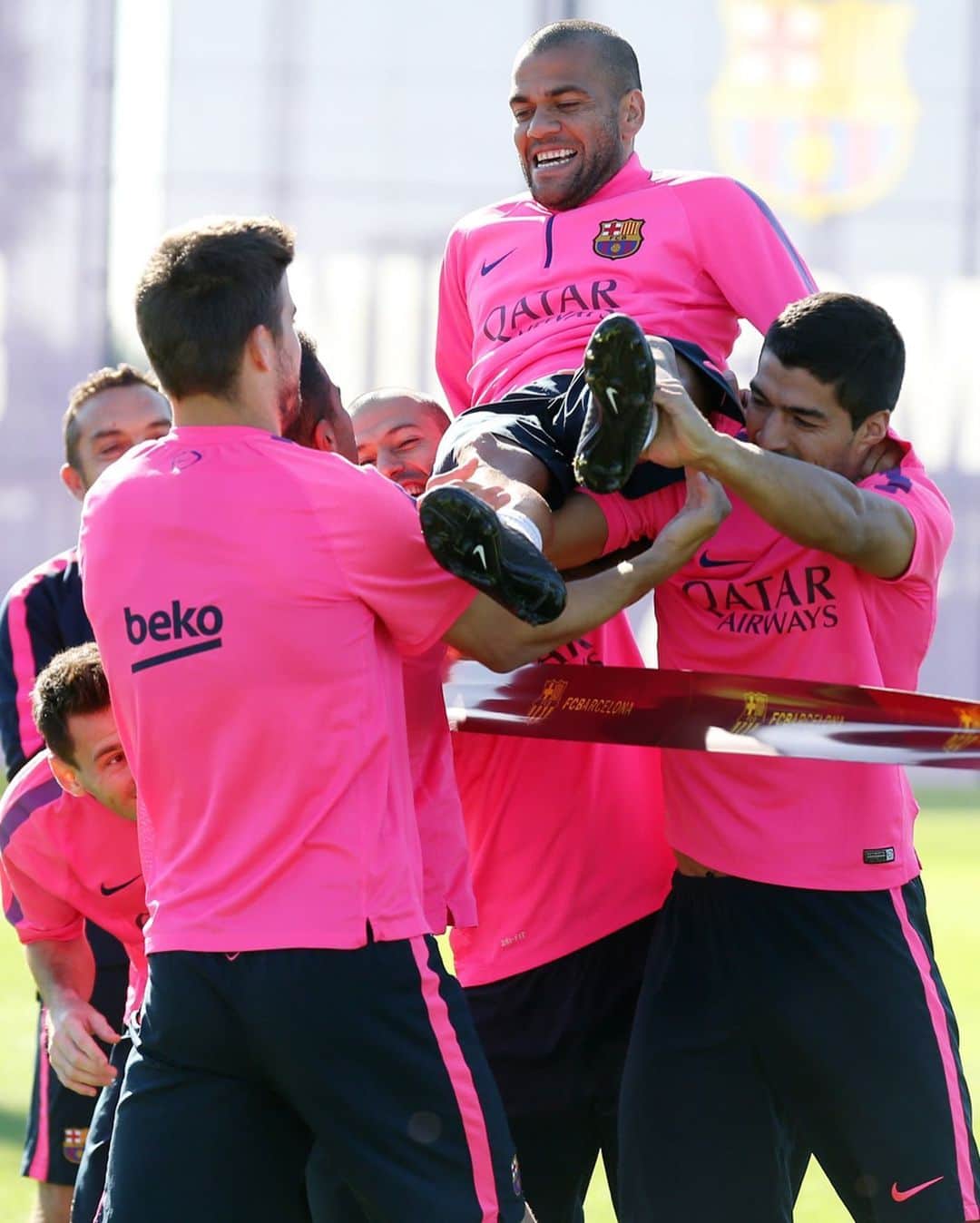 FCバルセロナさんのインスタグラム写真 - (FCバルセロナInstagram)「🇧🇷 Good Crazy @danialves in Barcelona 🤙 #TBT」6月5日 4時23分 - fcbarcelona