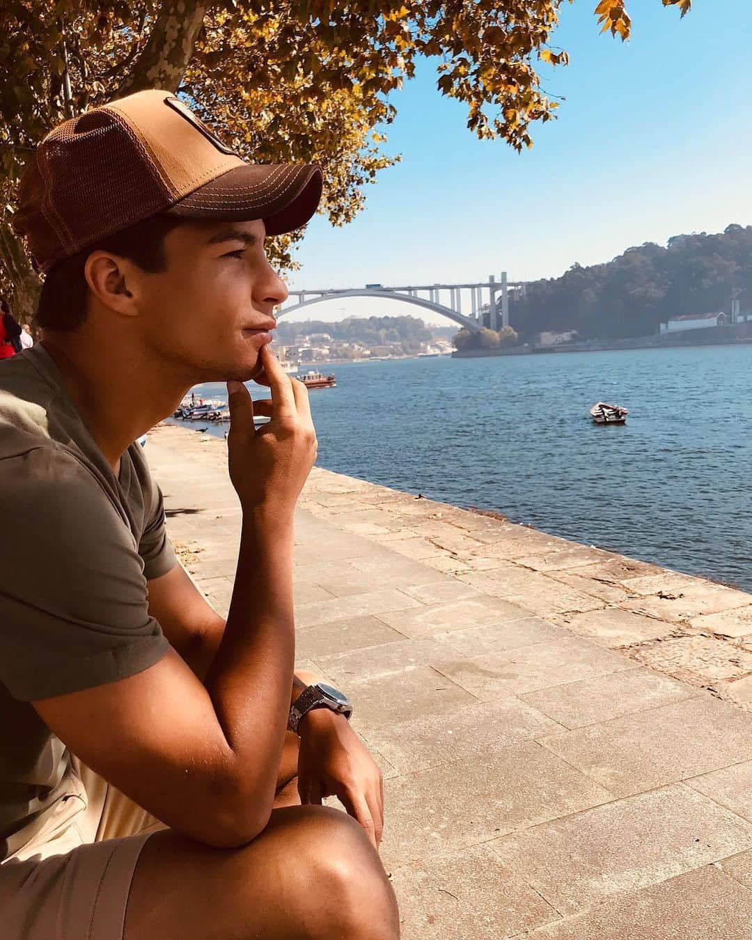 オリベル・トーレスのインスタグラム：「Porto. 4-6-2019🍂 #tbt」