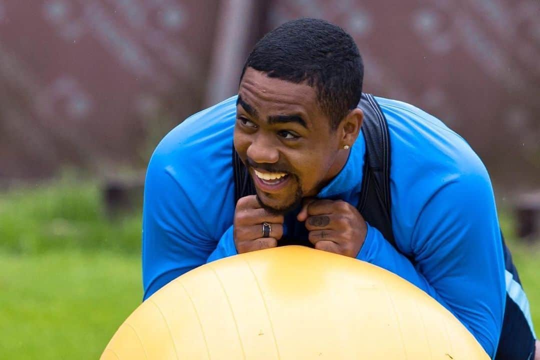 マウコム・フィリペ・シウヴァ・デ・オリヴェイラのインスタグラム：「Olha a felicidade de quem voltou a fazer o que mais ama ⚽️❤️」
