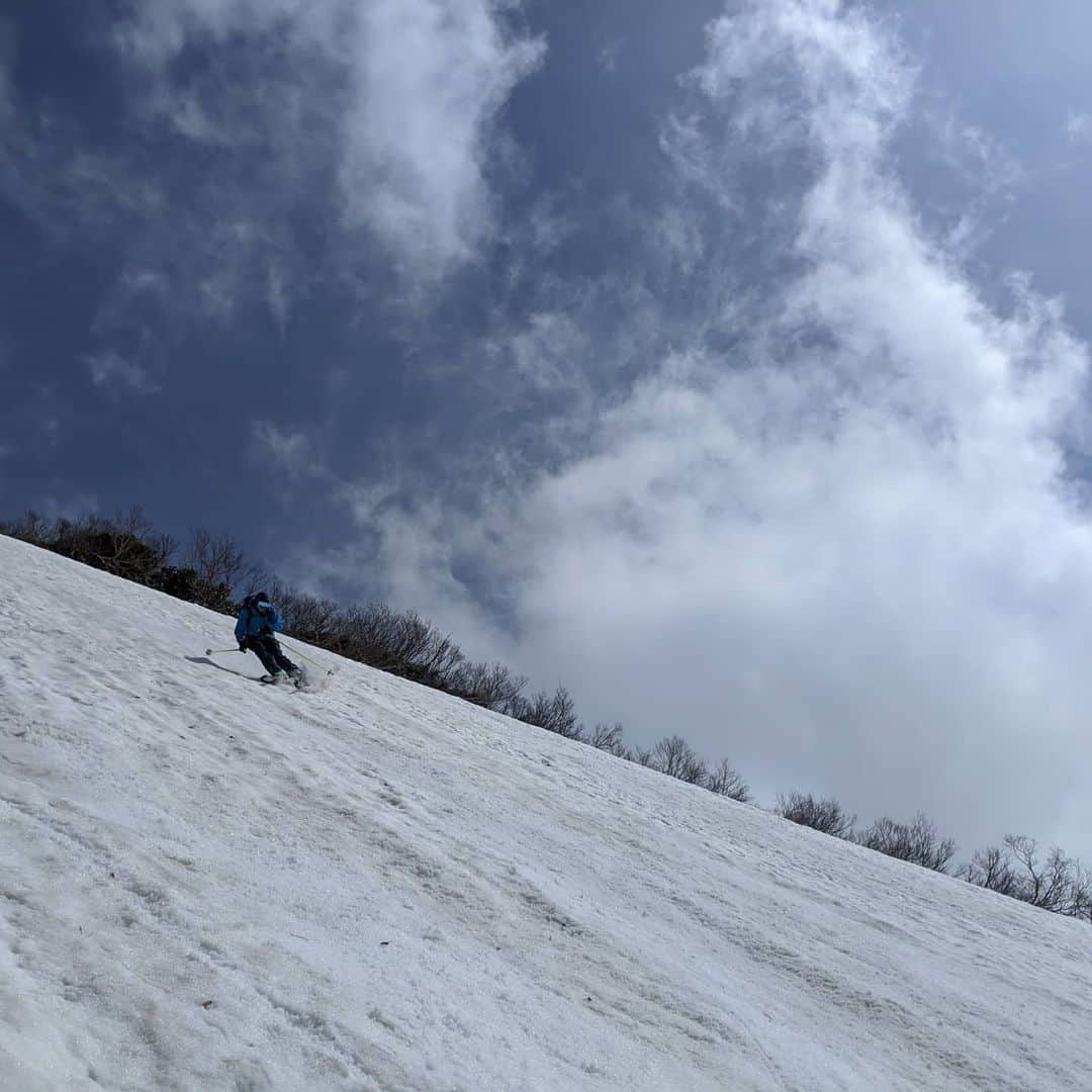 江本悠滋さんのインスタグラム写真 - (江本悠滋Instagram)「Restart👍 #登山 #春スキー #バックカントリー　#立山　#国見岳 #天狗山」6月5日 17時19分 - emoto_yuji