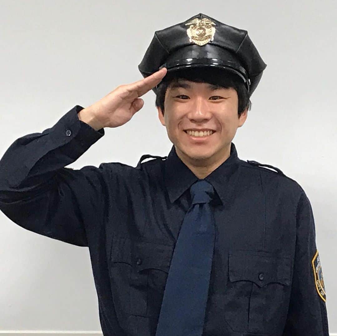 のインスタグラム：「秋山ポリス👮‍♂️🚓 . . 次回の#第7キングダム は、ハナコの大•ハードです🔥🔥🔥 . #第7キングダム #大ハード #ハナコ #日テレ」