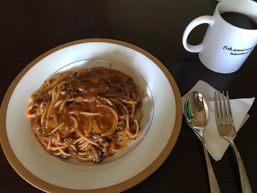 スネオヘアーさんのインスタグラム写真 - (スネオヘアーInstagram)「#スネオヘアー #家飯 #昼飯 #スパゲティ #ナポリタン #茄子とひき肉 #喫茶ナポリ #喫茶メニュー #国道沿いの喫茶店 #コロナ退散 #suneohair #たいらのおやま食堂」6月5日 16時39分 - suneohairofficial