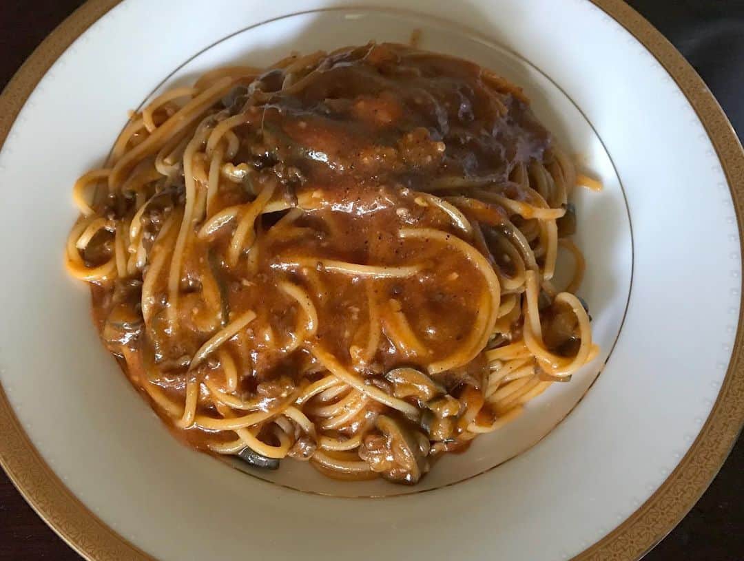 スネオヘアーさんのインスタグラム写真 - (スネオヘアーInstagram)「#スネオヘアー #家飯 #昼飯 #スパゲティ #ナポリタン #茄子とひき肉 #喫茶ナポリ #喫茶メニュー #国道沿いの喫茶店 #コロナ退散 #suneohair #たいらのおやま食堂」6月5日 16時39分 - suneohairofficial