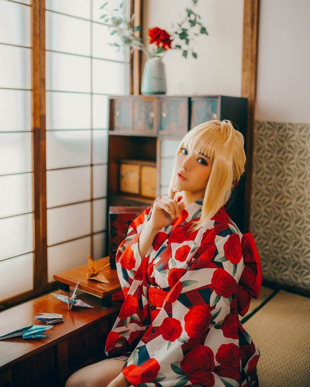 YingTzeさんのインスタグラム写真 - (YingTzeInstagram)「Would you like to spend Summer with me ? 🍧✨ Saber Nero in Yukata will be Patreon Tier 10 Reward this month ! _ Spending my Friday editing my cosplay photos ~ so that I won’t be so rushed towards 15th of the month hehe. 😝 For those wondering , yes I edit all my photos by myself. _ 📸 @kenn_tee  Studio @studio14ss  _ #blessed #fategrandorder #fateseries #fatecosplay #neroclaudius #yukata」6月5日 16時59分 - yingtze