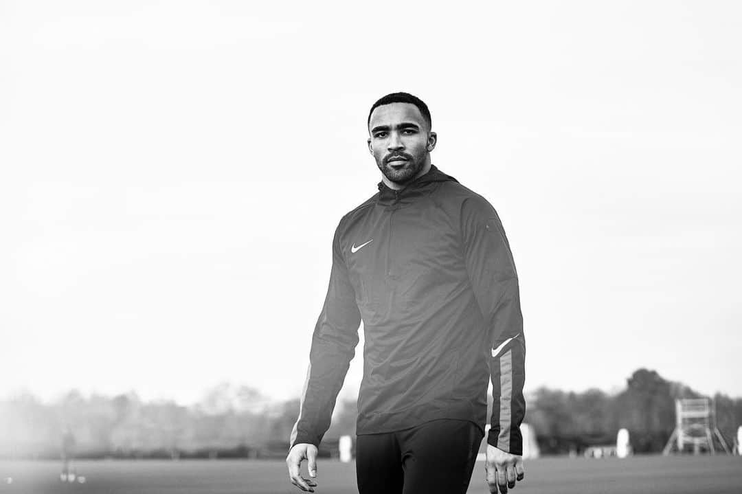 カラム・ウィルソンのインスタグラム：「I am a BLACK MAN!.....I build....I don't tear down other BLACK MEN! I have felt the pain of being torn down and I have decided I will be deliberate about building up others! If I didn't tag you, please don't be offended. I tried to pick people I thought would do this challenge! All too often, we men find it easier to criticize each other, instead of building each other up. With all the negativity going around let's do something POSITIVE!! 🌟 Upload 1 picture of yourself... ONLY you. Then tag as many brothers to do the same. Let's build ourselves up, instead of tearing ourselves down. 🖤🖤 COPY AND PASTE 🖤🖤 #blacklivesmatter」