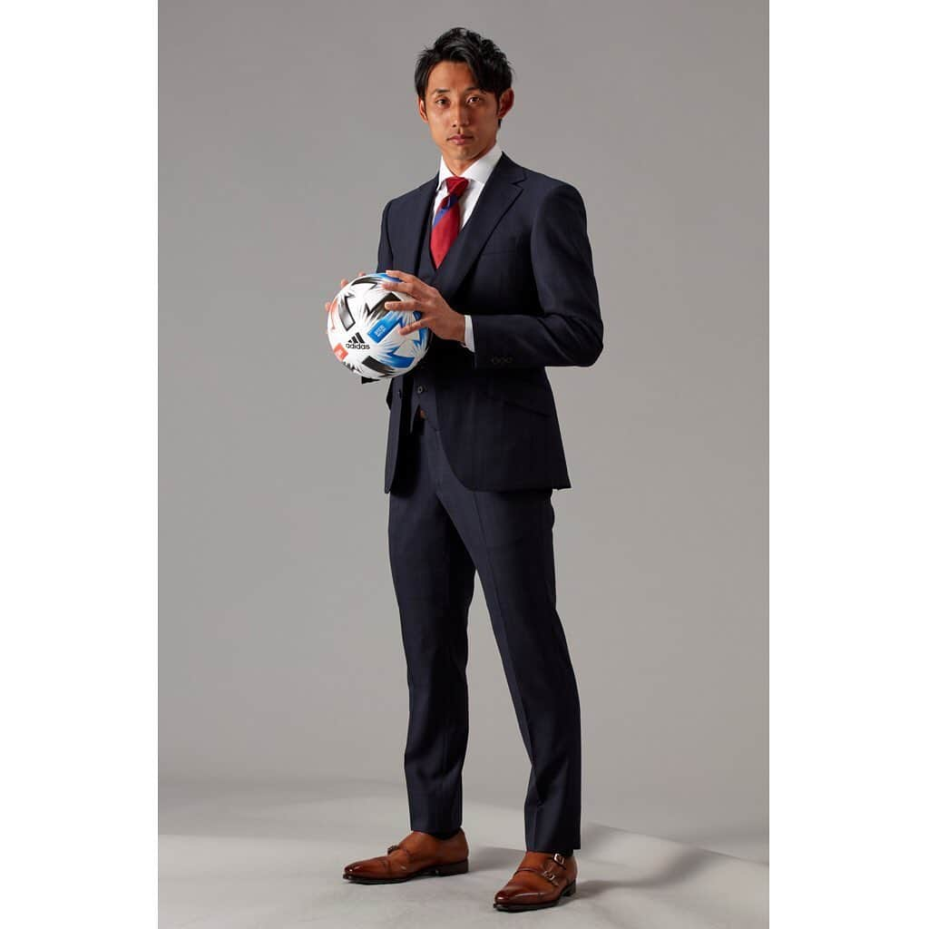 横浜F・マリノスさんのインスタグラム写真 - (横浜F・マリノスInstagram)「. Model: @pagi1222  Suits: @globalstyle_jp  #fmarinos #globalstyle #パクイルギュ #朴一圭 #スーツ #スリーピース #オーダースーツ」6月5日 8時30分 - yokohamaf.marinos