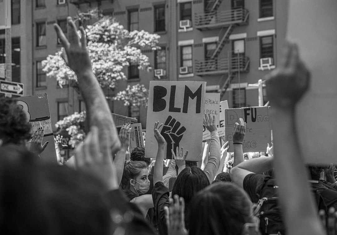 グラント・ガスティンさんのインスタグラム写真 - (グラント・ガスティンInstagram)「A few of my brothers pictures from a protest in NY today. #blacklivesmatter #defendblacklife #endwhitesilence 📸 @tylergust10」6月5日 8時42分 - grantgust