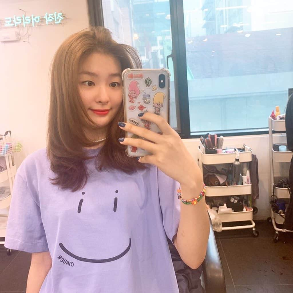 スルギさんのインスタグラム写真 - (スルギInstagram)「SEULGI went to the hair salon yesterday.  @hi_sseulgi @redvelvet.smtown」6月5日 10時54分 - kristiandawal29