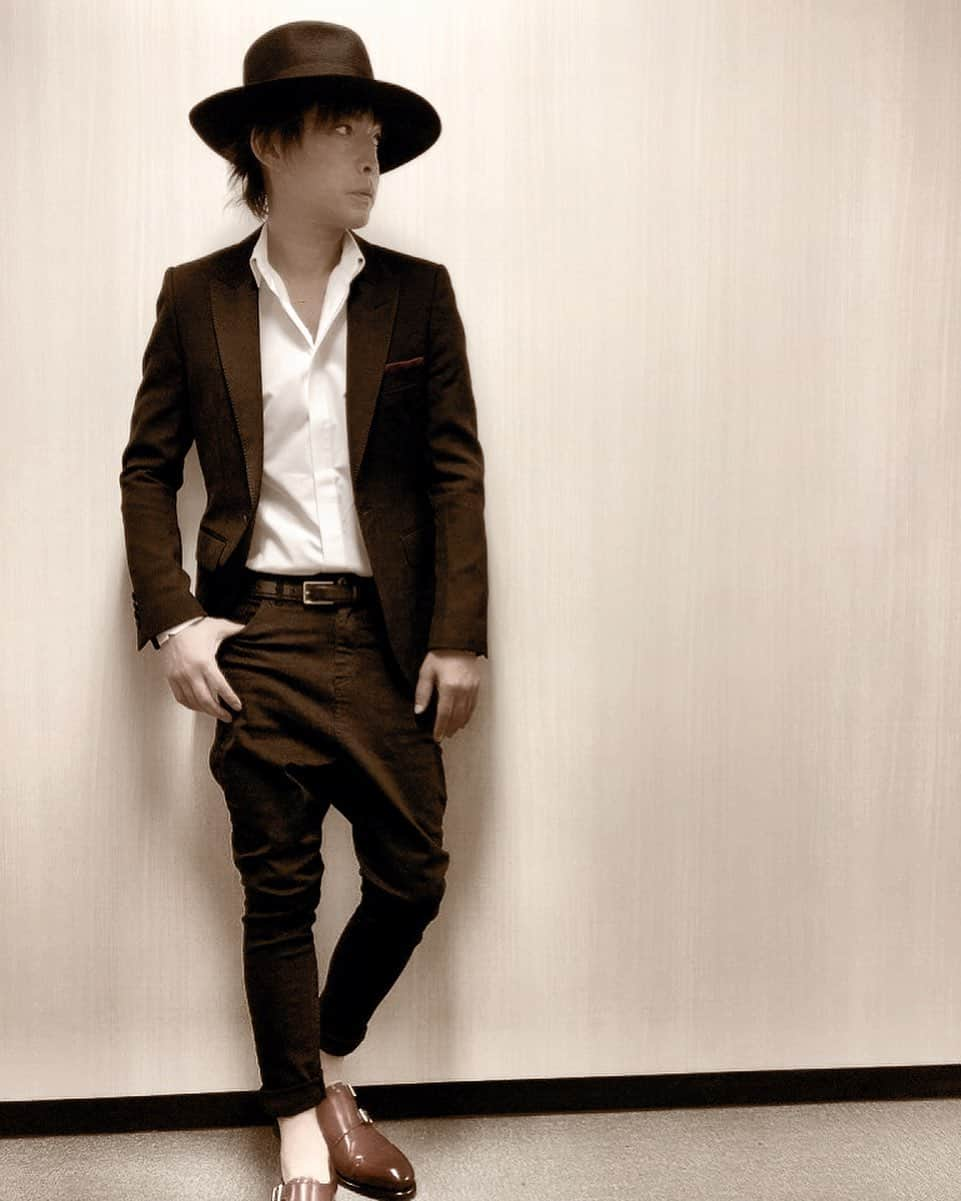 INORANさんのインスタグラム写真 - (INORANInstagram)「Style #musicaidfest . Thanks, @borsalino_world #borsalino n @santoniofficial」6月5日 11時08分 - inoran_official