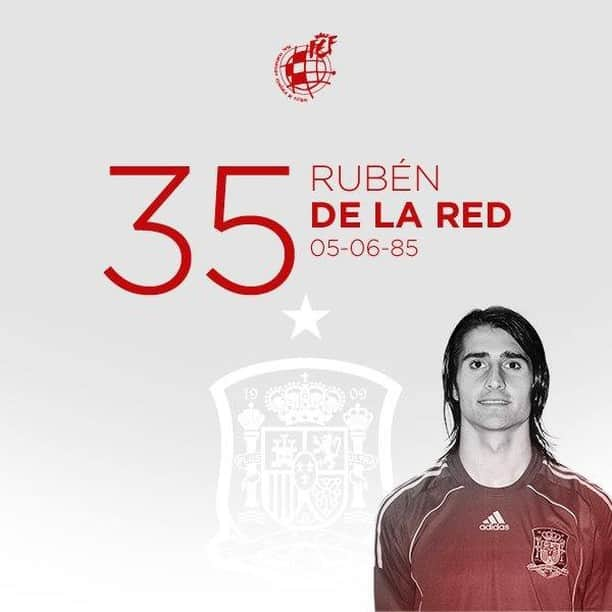 サッカー スペイン代表チームさんのインスタグラム写真 - (サッカー スペイン代表チームInstagram)「🥳¡Feliz cumpleaños a@rubendelared! El campeón de la #EURO2008 con la @SeFutbol cumple 35 años. ¡¡MUCHAS FELICIDADES!!🎂🎉」6月5日 17時29分 - sefutbol