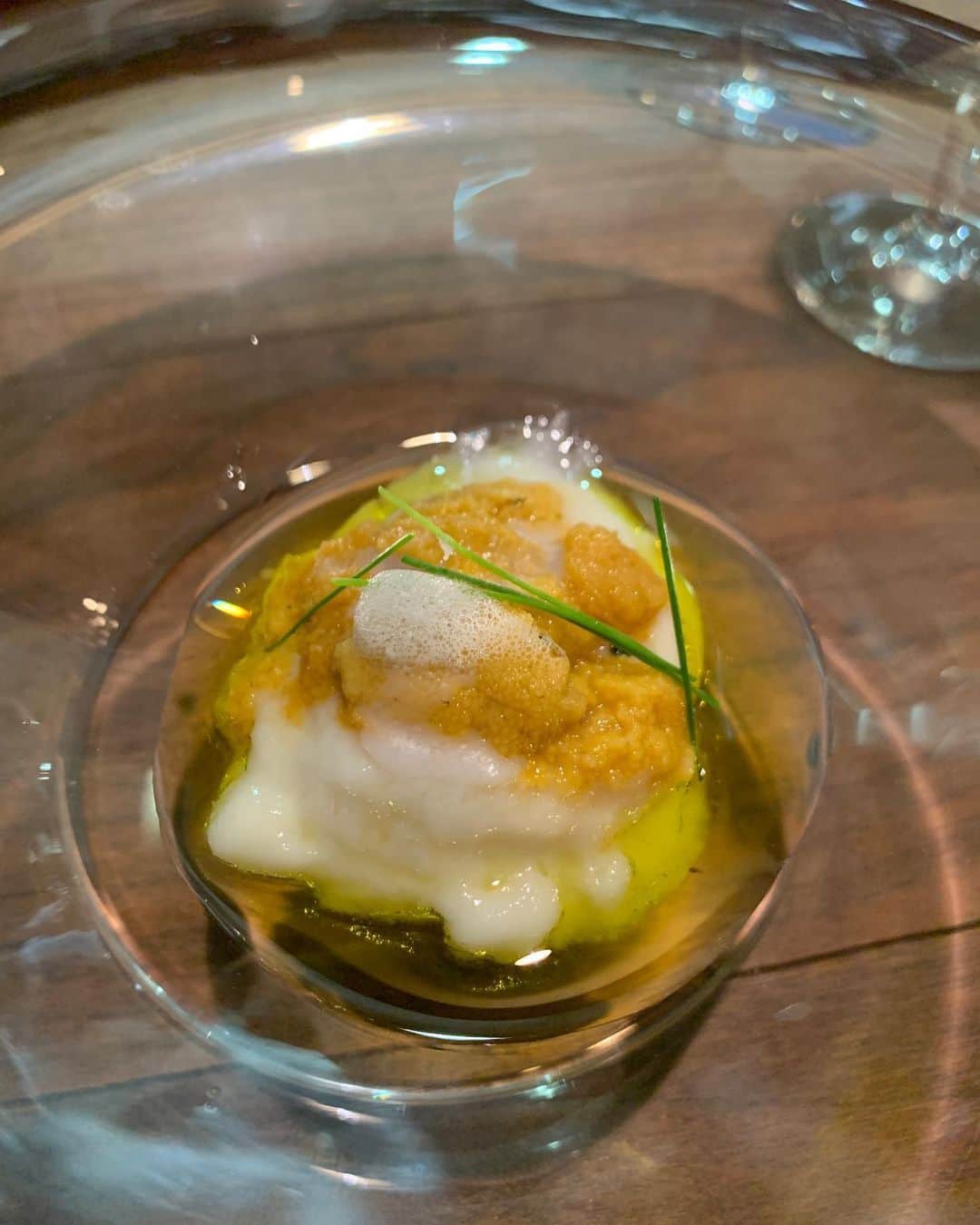 黒沢祐子さんのインスタグラム写真 - (黒沢祐子Instagram)「・ ・ やっぱりレストランていい🍽  take outでお世話になっていたセルサルサーレ @masahirohamaguchi  本営業になったら行きたいと思っていて 早々に願いが叶った  とにかく シェフやスタッフさんの動き、楽しみながら営業していいて、料理愛とお客様愛を感じる美味しくて幸せなdinnerを大好きなふたりと  わたしもいろんな意味で、まだまだ頑張らなくちゃ と思わせてくれたそんな時間に感謝🙏🏻 ・ ・ #life #restaurant #セルサルサーレ #ありがとうございました #幸せ過ぎて寝落ちした😂 #ヤバイ身体痛い #見上げた月が美しかった　#今日は満月かな🌕 #リアルフラワーロック　#🌻」6月6日 1時41分 - yukowedding