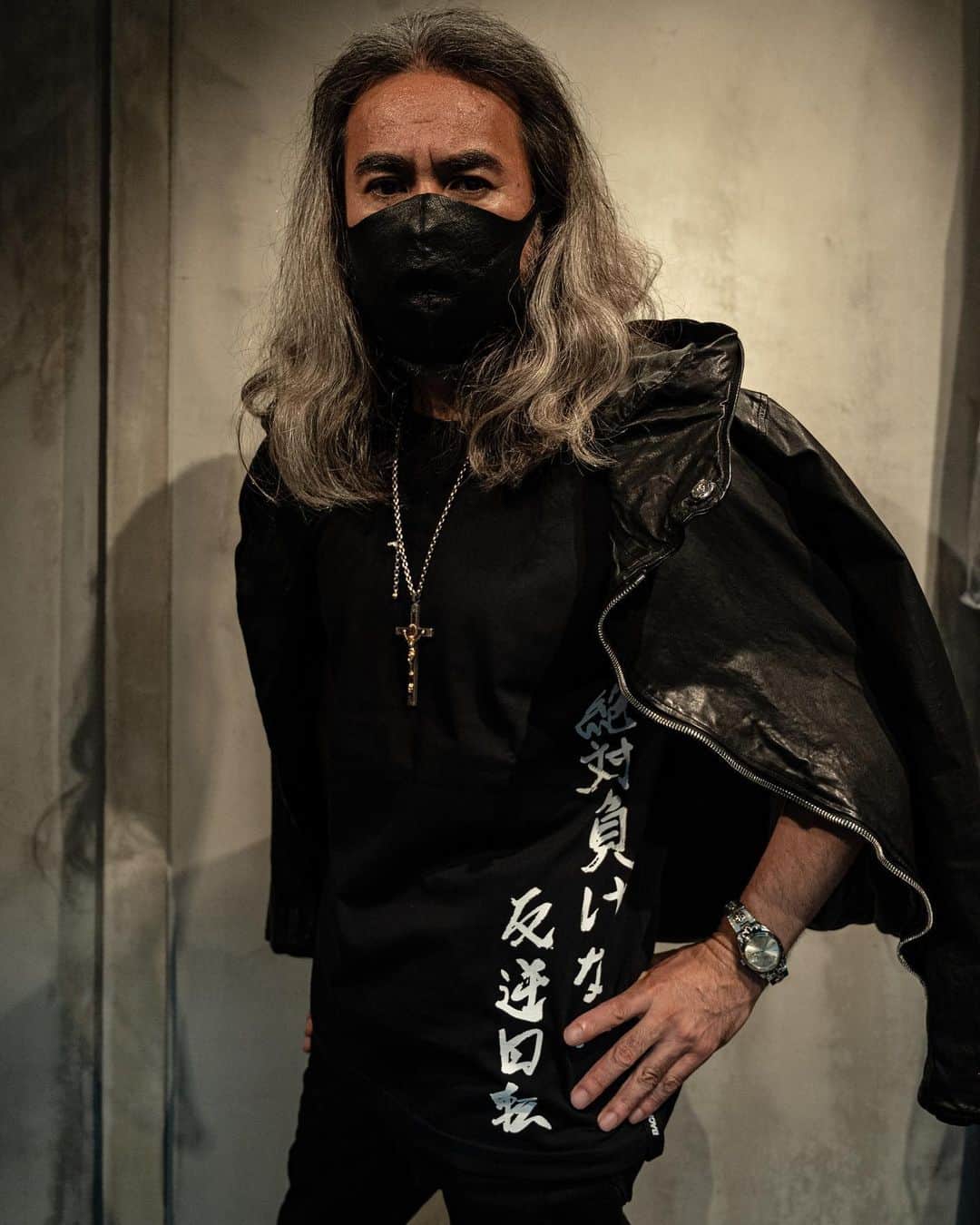 杉原勇武のインスタグラム：「絶対負けないTシャツが上がりました。 詳しくはinfo@backlash.jpまで問い合わせして下さい。 #絶対負けない  #反逆回転」