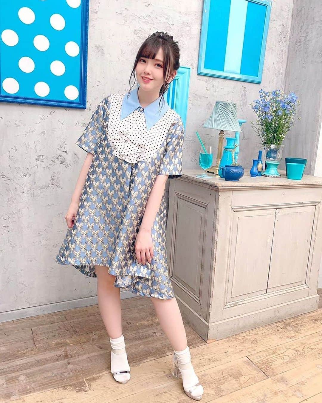 鬼頭明里さんのインスタグラム写真 - (鬼頭明里Instagram)「【オフショット】 6月10日（水）1stアルバム「STYLE」発売まで、あと5日！今日は、「23時の春雷少女」のMV撮影🎥のオフショットです！ 衣装ごとに髪型も変えて撮影！同じ動きを衣装ごとにするので、撮影は長時間に及びました😮鬼頭さん、お疲れ様でした…👏 いよいよ、来週発売です！試聴動画もTwitterにありますので、ぜひ聴いてみてくださいね！ #鬼頭明里 #6月10日 #アルバム発売 #STYLE #オフショット #なんでも着こなしちゃいます」6月5日 18時57分 - kitoakari_staff