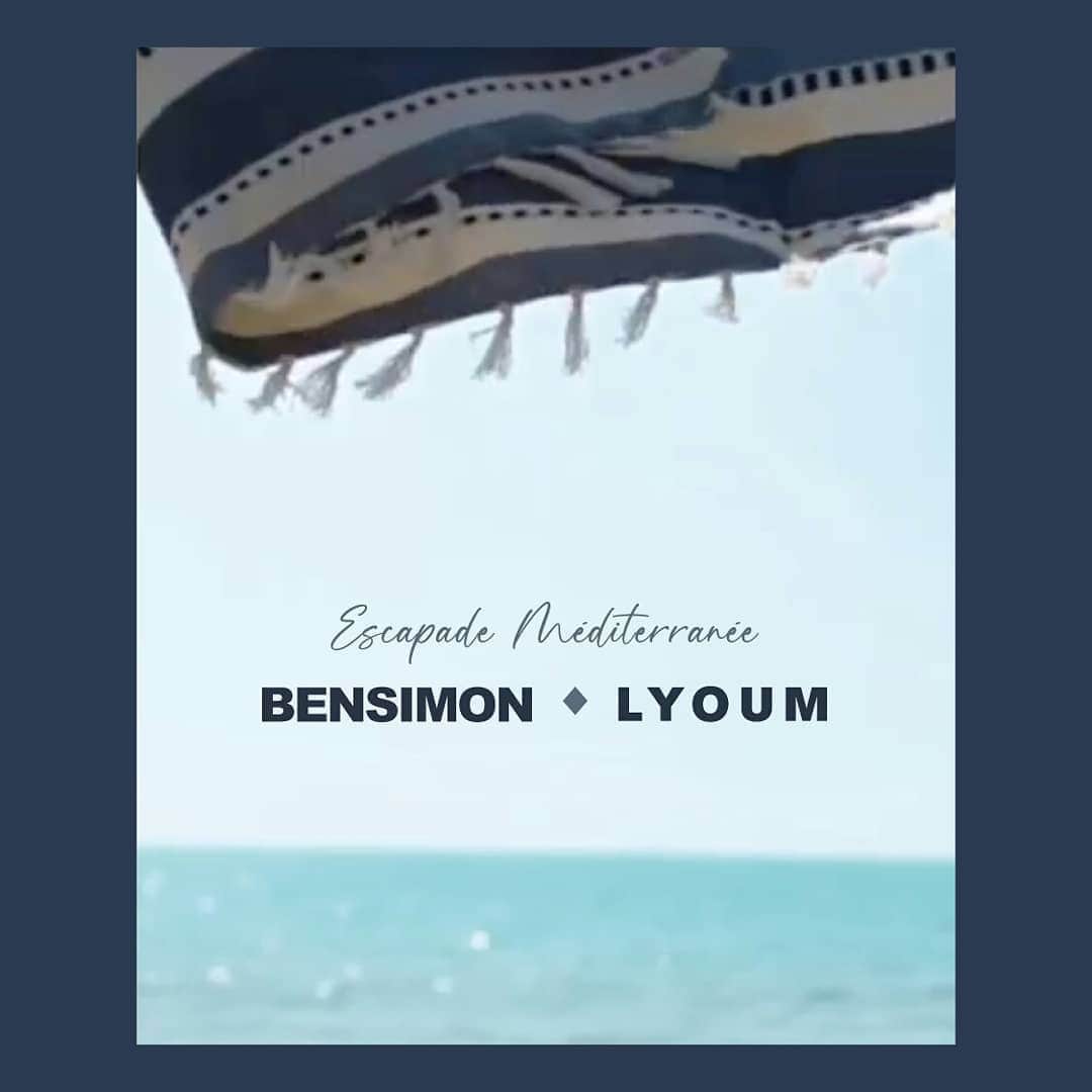 ベンシモンのインスタグラム：「JEU CONCOURS BENSIMON x @lyoummm ! 🌞💫 ​Pour fêter l'arrivée des beaux jours nous avons décidé de vous gâter avec un jeu concours qui sent bon l'été ! ✨ ​Nous vous offrons aujourd'hui notre fouta tissée dans des ateliers traditionnels en Tunisie! ​La fouta exclusive BENSIMON x LYOUM a été développée dans le respect de la tradition du tissage tunisien, la rencontre du travail artisanal ancestral et du design exclusif de BENSIMON x LYOUM. ​Pour participer c'est simple : suivre nos deux comptes @bensimoncollection et @lyoummm et tagguer vos 2 meilleurs avec lesquels vous aimeriez partir en vacances ! ☀️🌿🍋 ​A vous de jouer ! ✨👇🏼 ​Tirage au sort lundi à 17 heures. ​#bensimon #jeuconcours #concours #jeu #tennis #summer #ete」