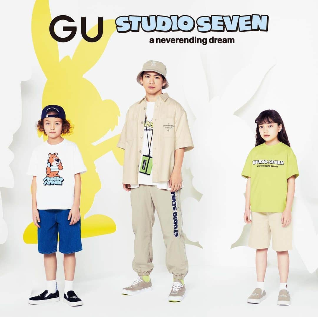 GU TAIWANさんのインスタグラム写真 - (GU TAIWANInstagram)「GU×STUDIO SEVEN. . 日本人氣男團－EXILE/ J SOUL BROTHERS第三代成員兼STUDIO SEVEN創意總監的NAOTO，共同合作推出的「GU X STUDIO SEVEN」聯名系列大受好評！今年GU再次與STUDIO SEVEN攜手合作，以「NEVER ENDING DREAM」為主題推出第二波聯名系列！ ———————————— ☑︎男裝寬版T恤(5分袖)MSP2 ☑︎男裝牛仔工作襯衫MSP ☑︎男裝束口褲MSP - ☑︎ 童裝寬版T恤(短袖)MSP3 ☑︎ 童裝及膝短褲MSP - ☑︎ 童裝寬版T恤(短袖)MSP1 ☑︎ 童裝及膝短褲MSP - 6/5(起)網路商店、實體店舖同步重磅登場！ *全系列部分品項，將於6月中下旬陸續開賣 ———————————— #GUSEVEN #STUDIOSEVEN #GU #ジーユー #GUTaiwan #WearTokyoNow #放浪兄弟 #NAOTO #夏日穿搭 #襯衫 #T恤 #Tshirt #OOTD #街頭風 #EXILE #ManFashion #男友穿搭」6月5日 19時37分 - gu_taiwan