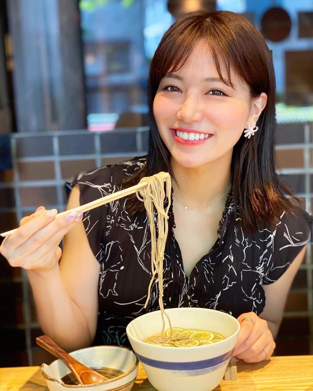 石井里奈のグルメインスタ