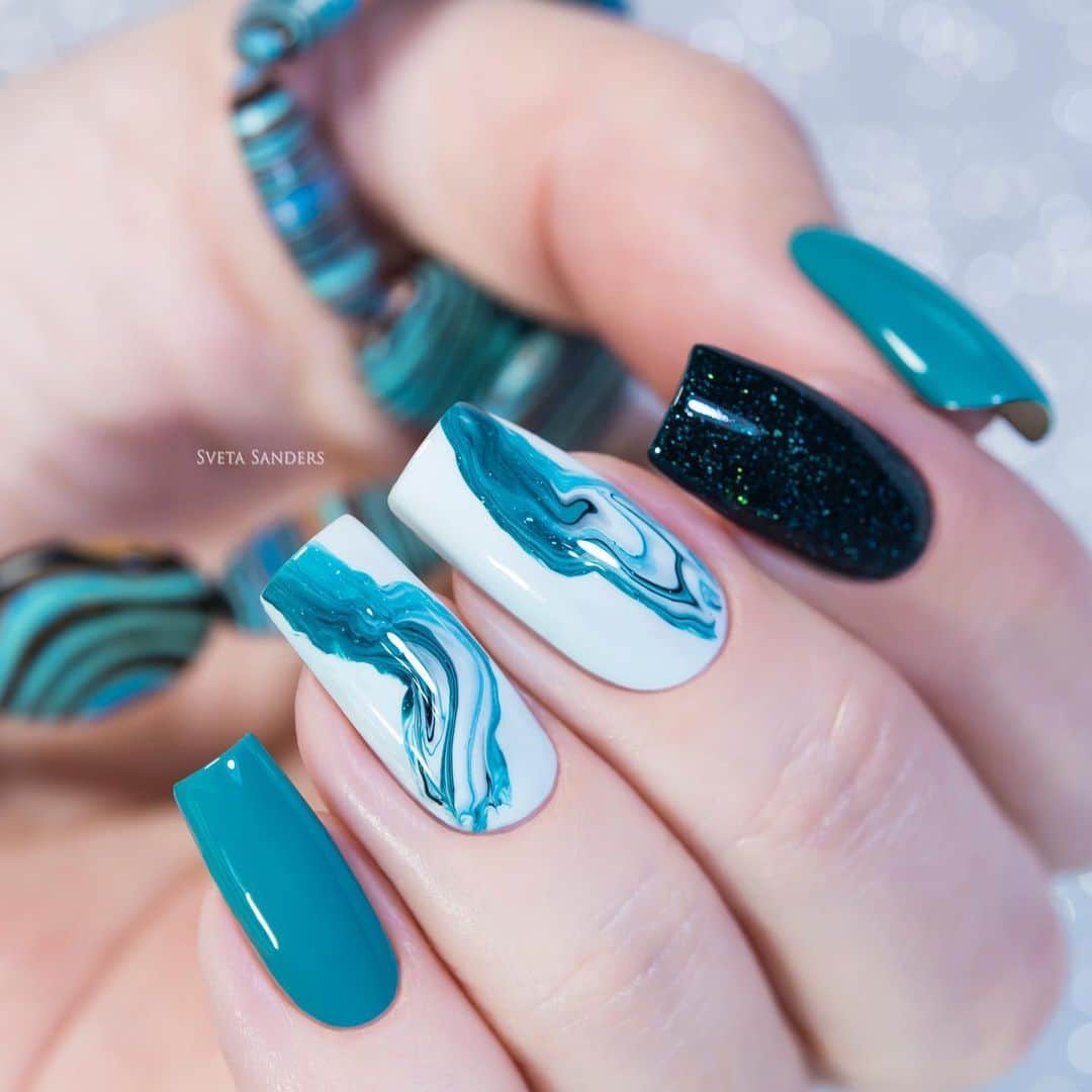 Sveta Sandersのインスタグラム：「#PicturePolish Sky, Ariel, Marine, Escapades by @picturepolish ❤️」