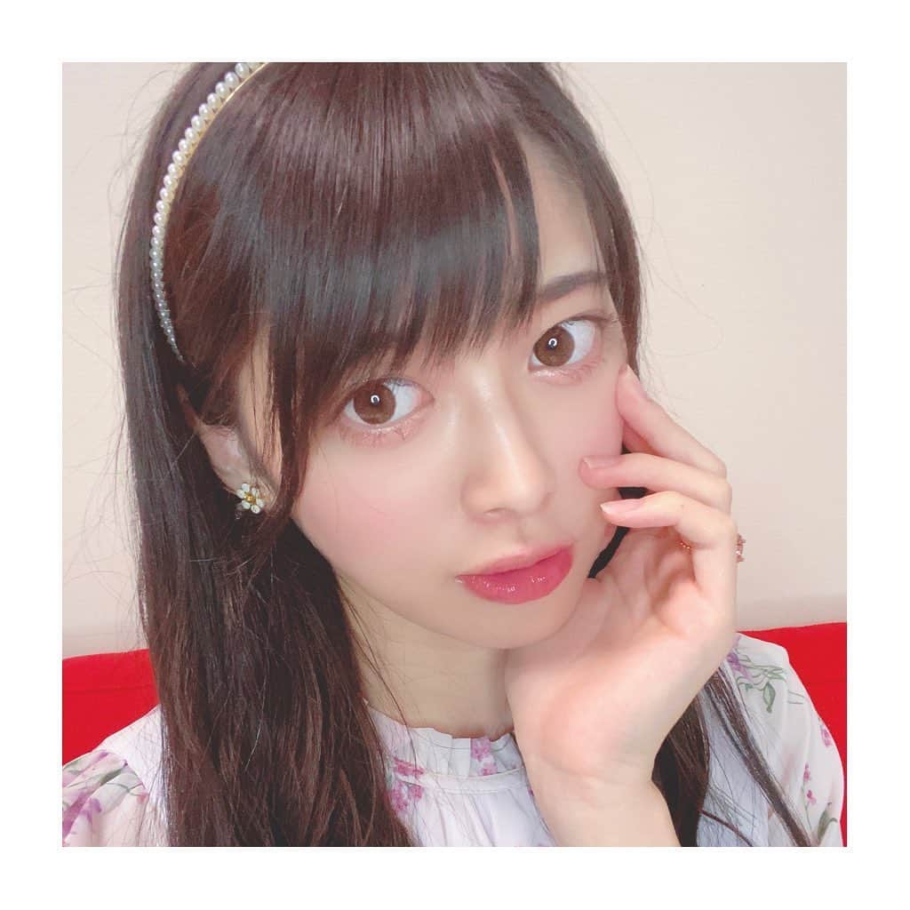 藤田いろはのインスタグラム：「急遽ミスFLASH2021の審査員させてもらいました！﻿ 自分がオーディション受けてもう一年経つのかあ﻿ 時の流れはあっという間だなー！﻿ ﻿ みんなすごく落ち着いてて、去年の面接の時に緊張しすぎて泣いた私がすごく恥ずかしいw﻿ でも！グランプリですからね。泣いてもグランプリに選ばれたからね😂笑﻿ ﻿ ミスFLASH2021のグランプリがどの子が選ばれるのか楽しみです☺️✨﻿ ﻿ ﻿ ‪#藤田いろは#グラビア#gravure #japanesegirl #レースクイーン#tokyo  #l4l #aziangirl  #ビジョビ #模特 #뷰티스타그램 #셀카  #cosplay #黒髪ロング#팔로우#소통해요#셀스타그램#liquem #モデル #그라비아 #모델 #日本的 #性感內衣 #性感 #内衣 #奶 #sexy #性感 #性感美女 #性感尤物 #ミスflash2020」