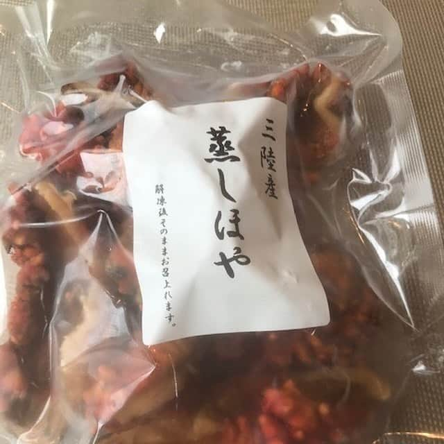 蜂須賀孝治さんのインスタグラム写真 - (蜂須賀孝治Instagram)「東北レスキュー第一弾商品です🙏  ２商品レスキューをお願いします！ ・【東北】石巻港直送!!! 蒸し渡り蟹（冷凍） ・【東北】ほやほやセット  宮城の海の宝たちが廃棄せざるを得ない状況となっております。 ぜひみなさん、レスキューしてください🙇‍♂️ よろしくお願いします！！ https://rescuehero.myshopify.com/  #rescuehero #レスキューヒーロー #コロナに負けるな #フードロス  #東北 #海の幸 #佐々木匠 #蜂須賀孝治」6月5日 20時57分 - koji_hachisuka