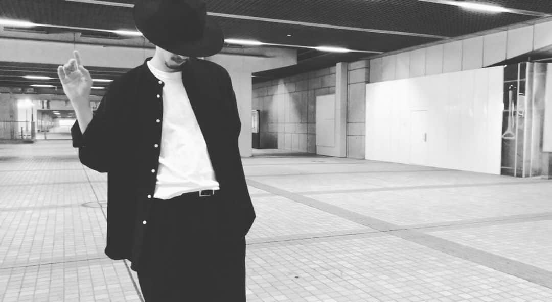 穴井隆文のインスタグラム：「coming soon.﻿ ﻿ ﻿ #taabow﻿ #tabophoto﻿」